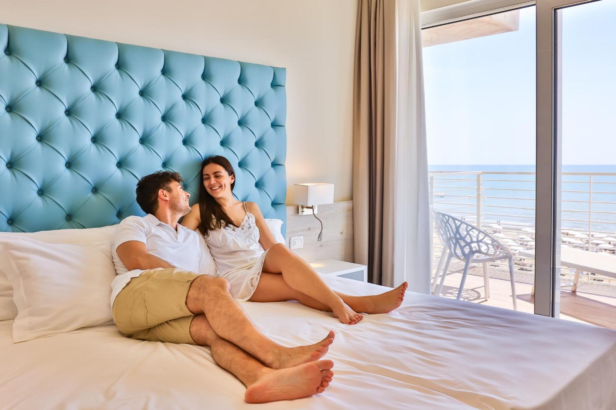 Deluxe Double or Twin Room Side Sea View