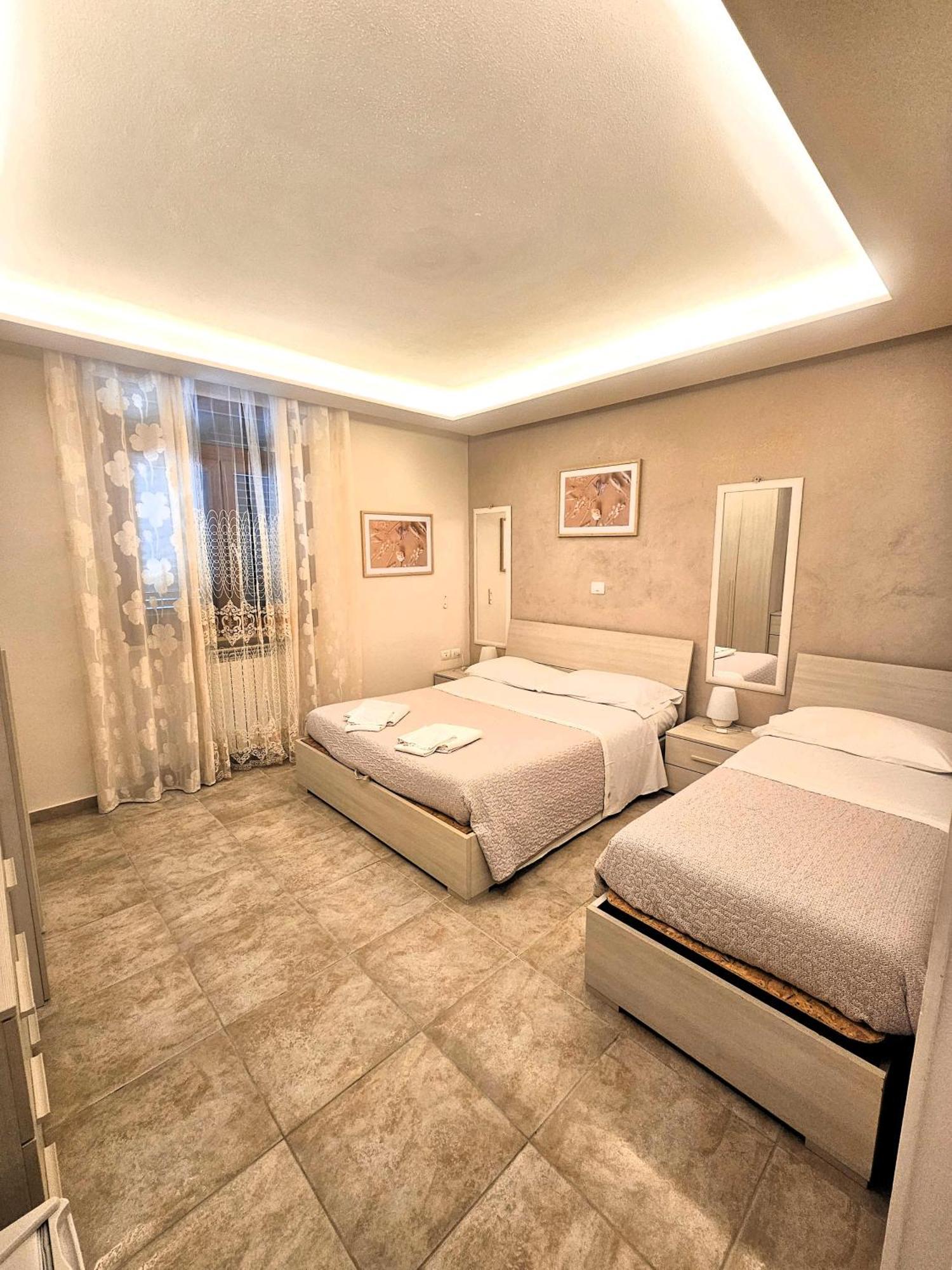 Double Room Private Bathroom