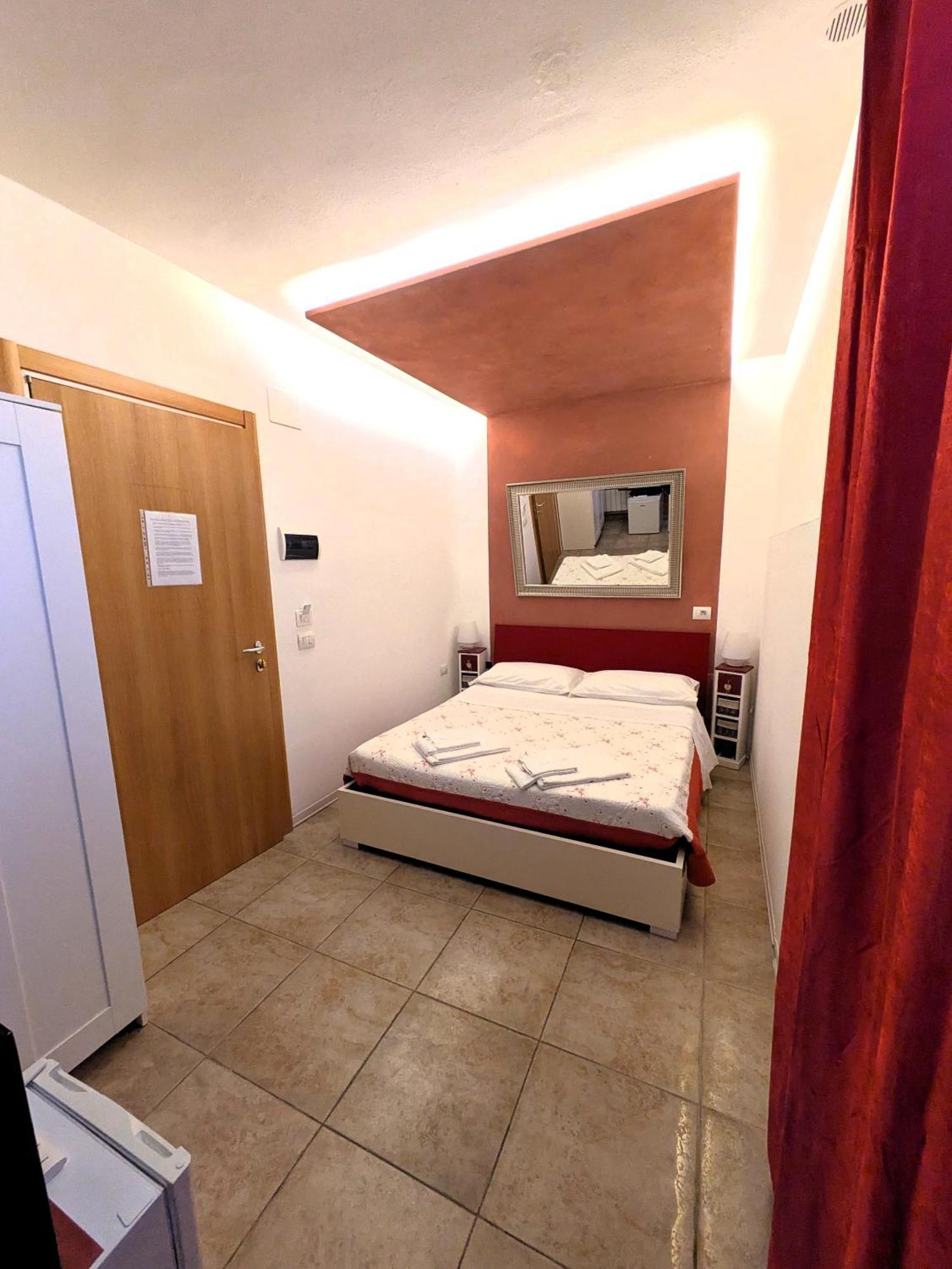 Double Room Private Bathroom