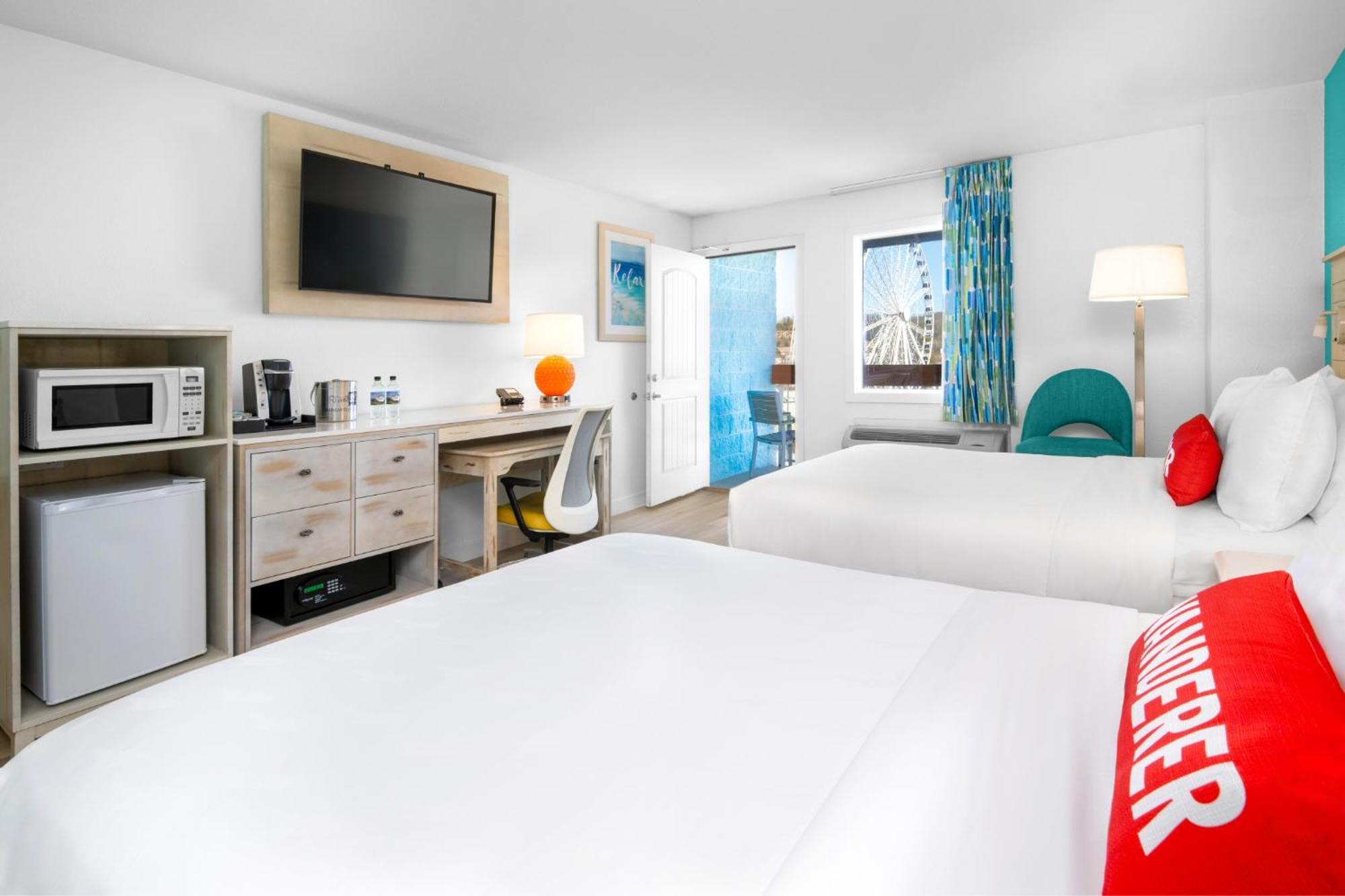 Island Double Queen Guest Room