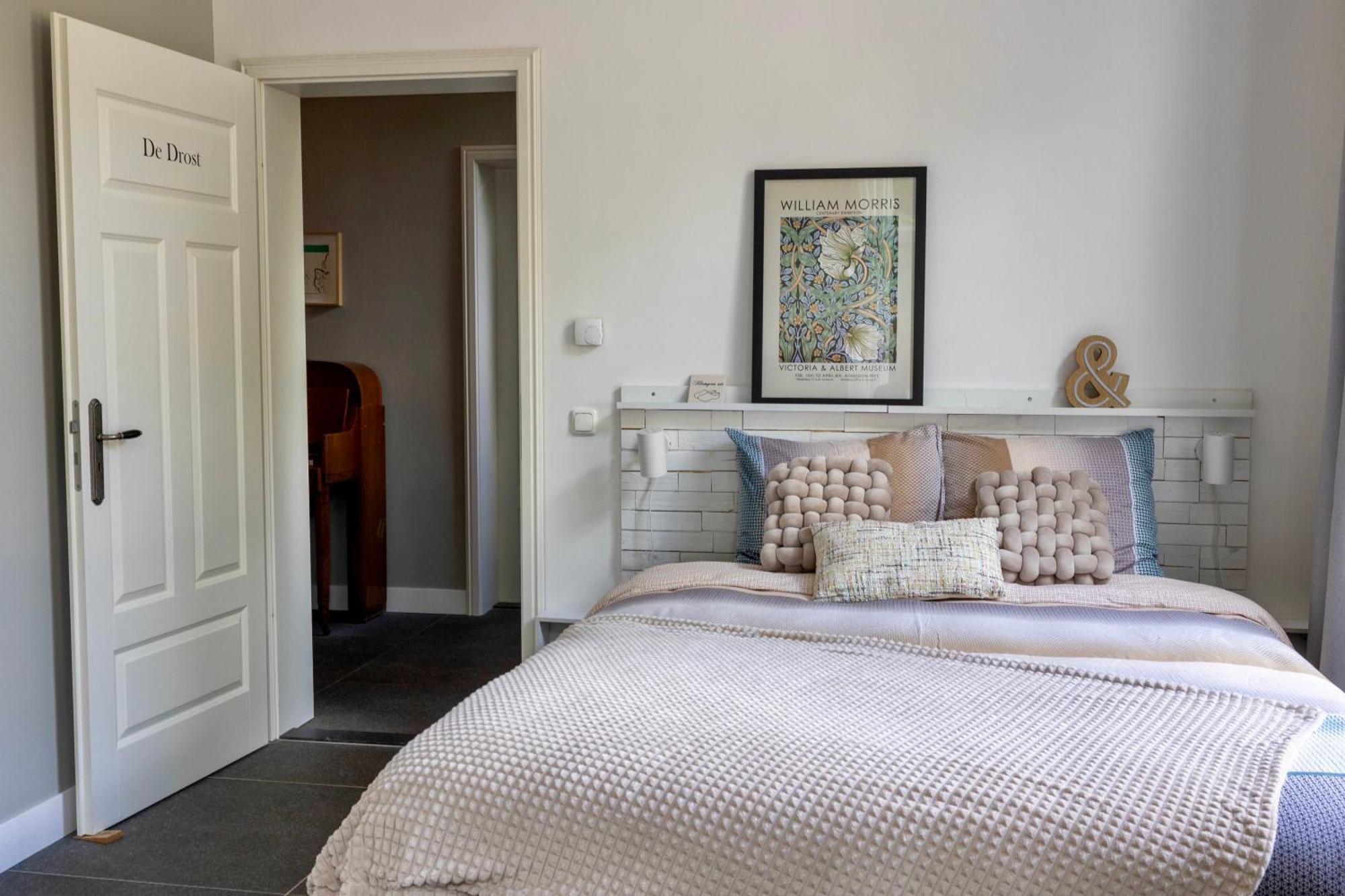 Double Room Private Bathroom