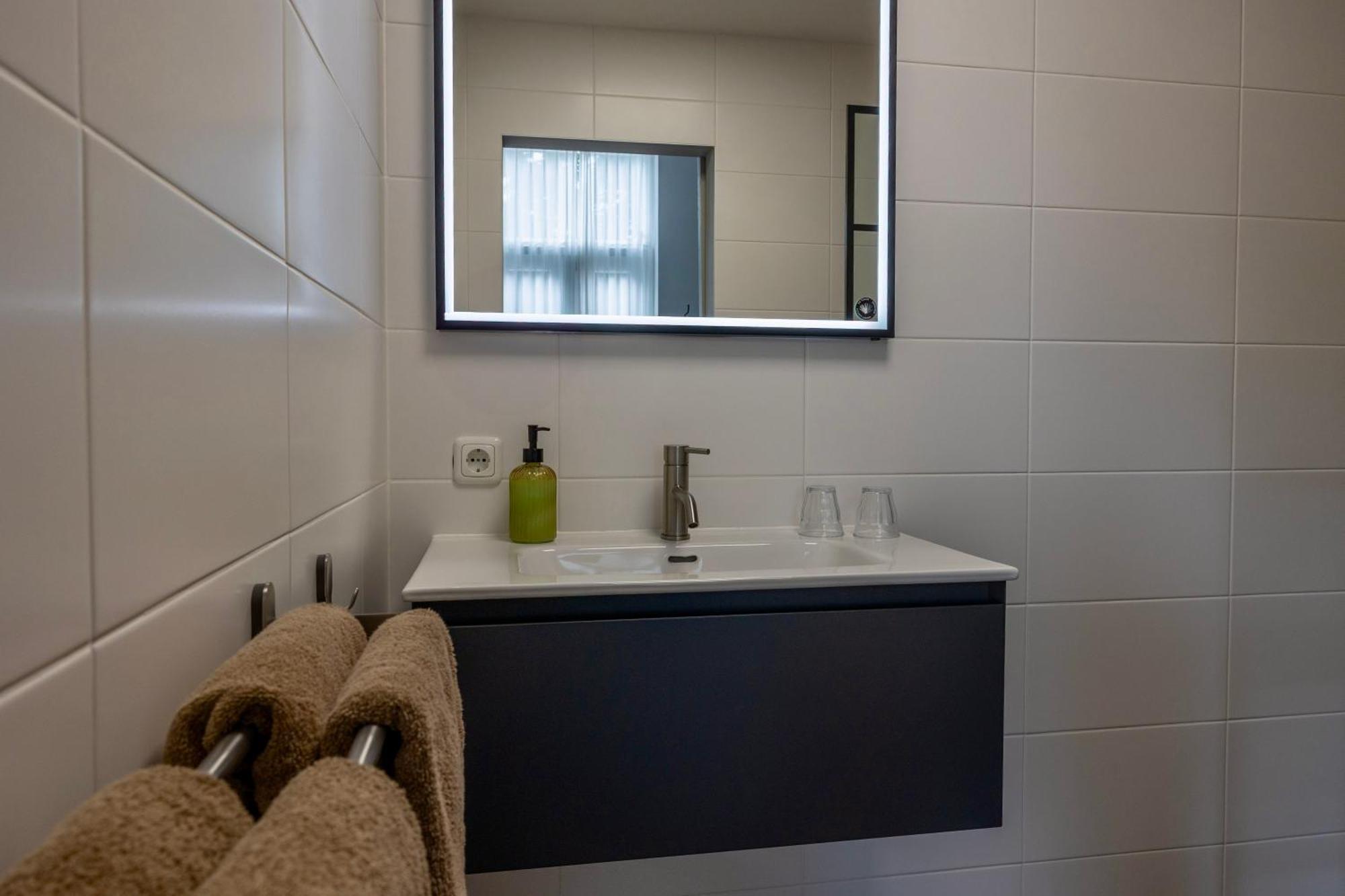 Double Room Private Bathroom