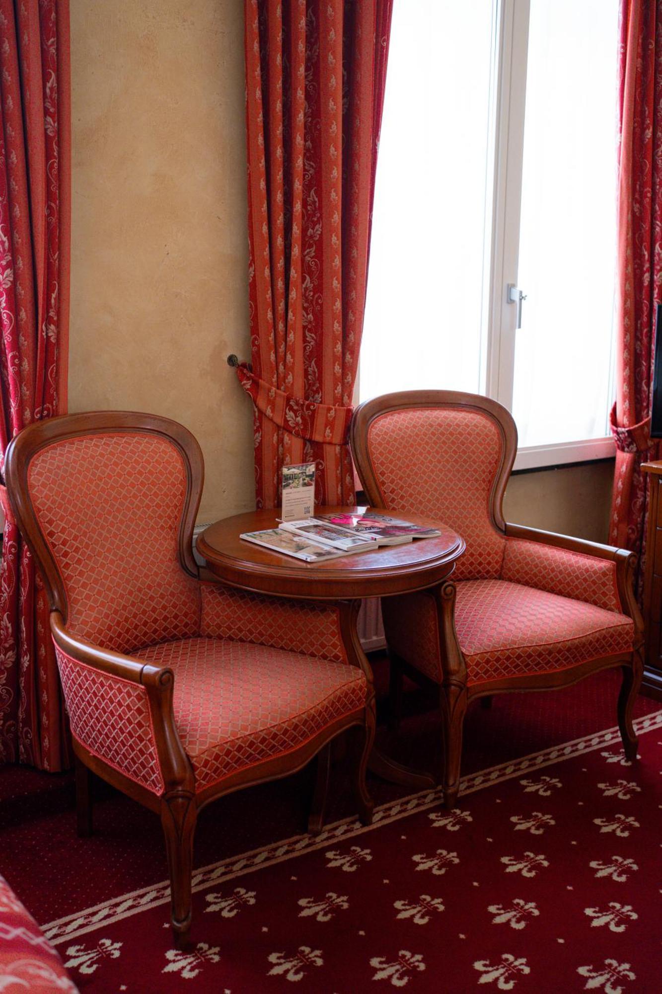 Deluxe Double Room,1688811758:JPEG