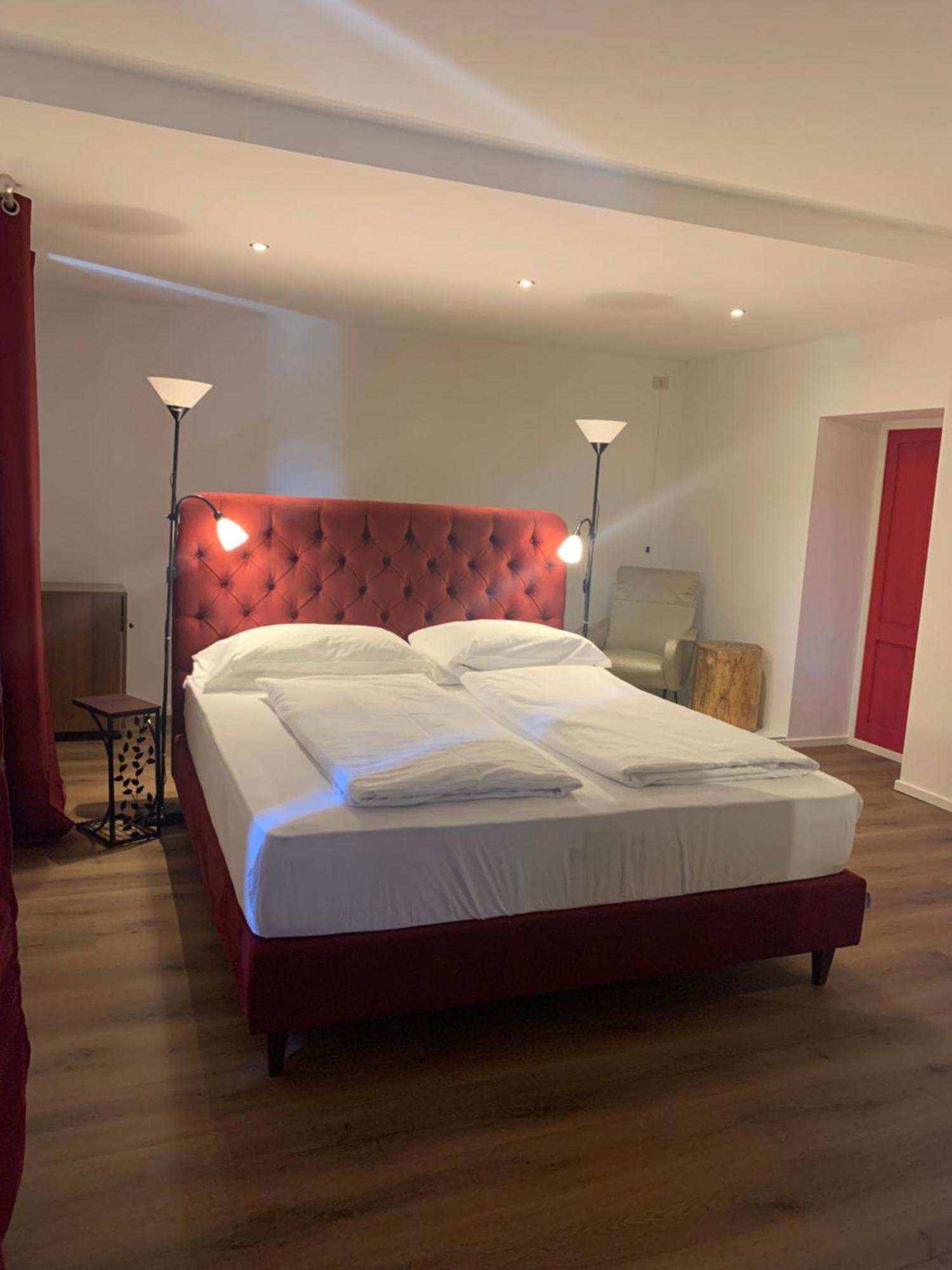 King Room Lake View