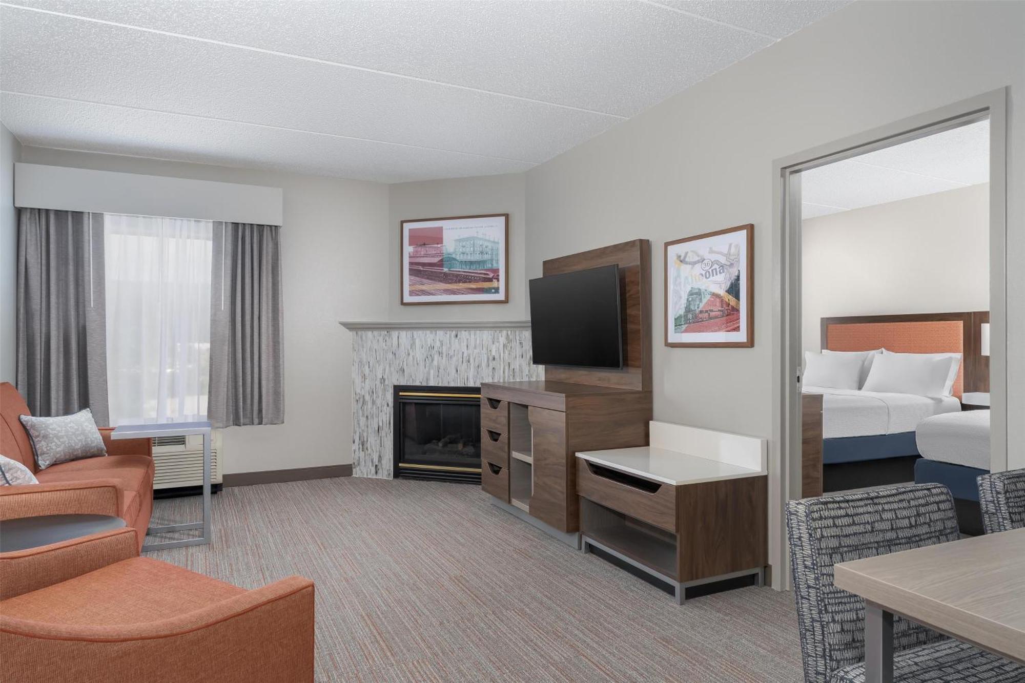 Queen Suite Two Queen Beds Non-Smoking
