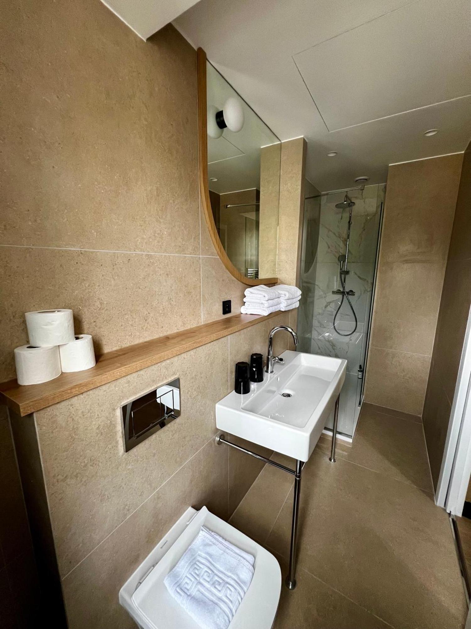 Superior Triple Room,1685069013:JPEG