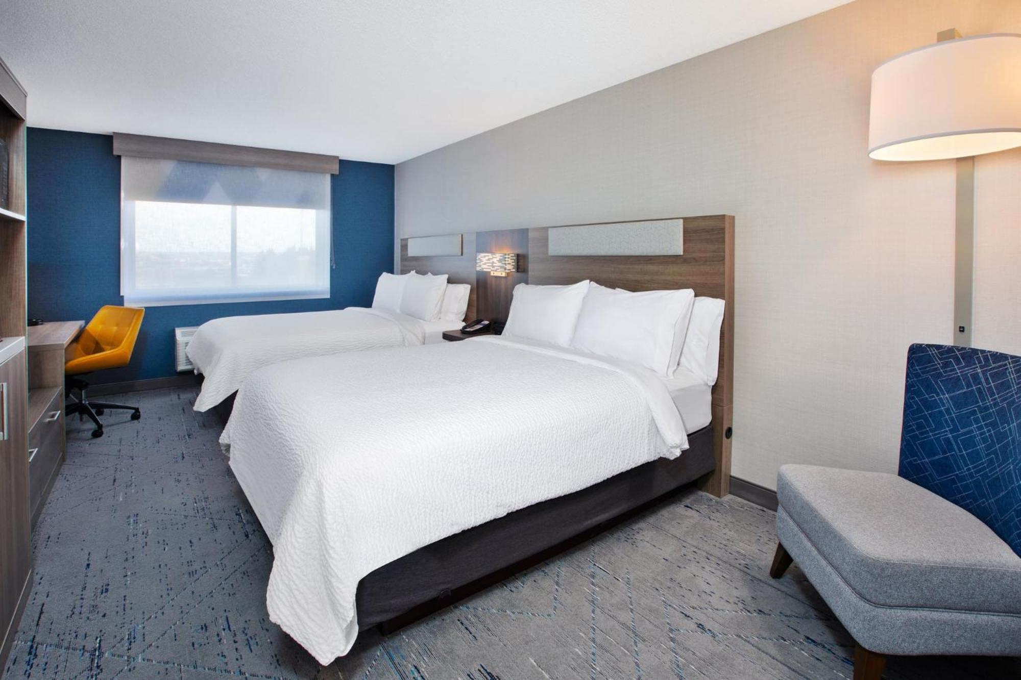 Standard Queen Room River View