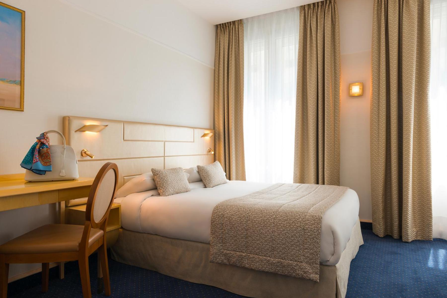 Superior Queen Room