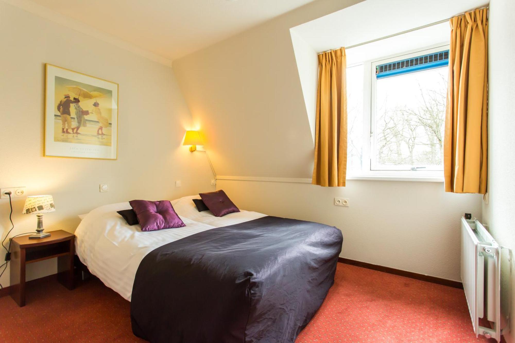 Small Twin Room