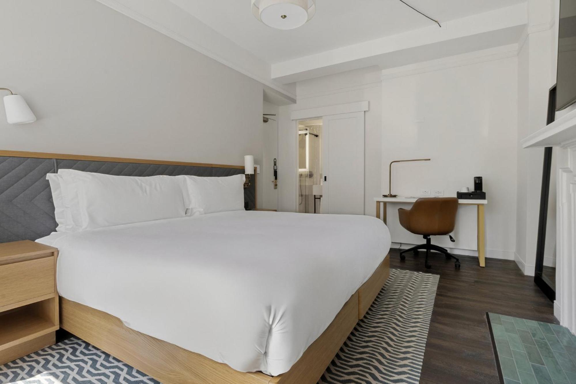 Newly Renovated Standard Room King Bed