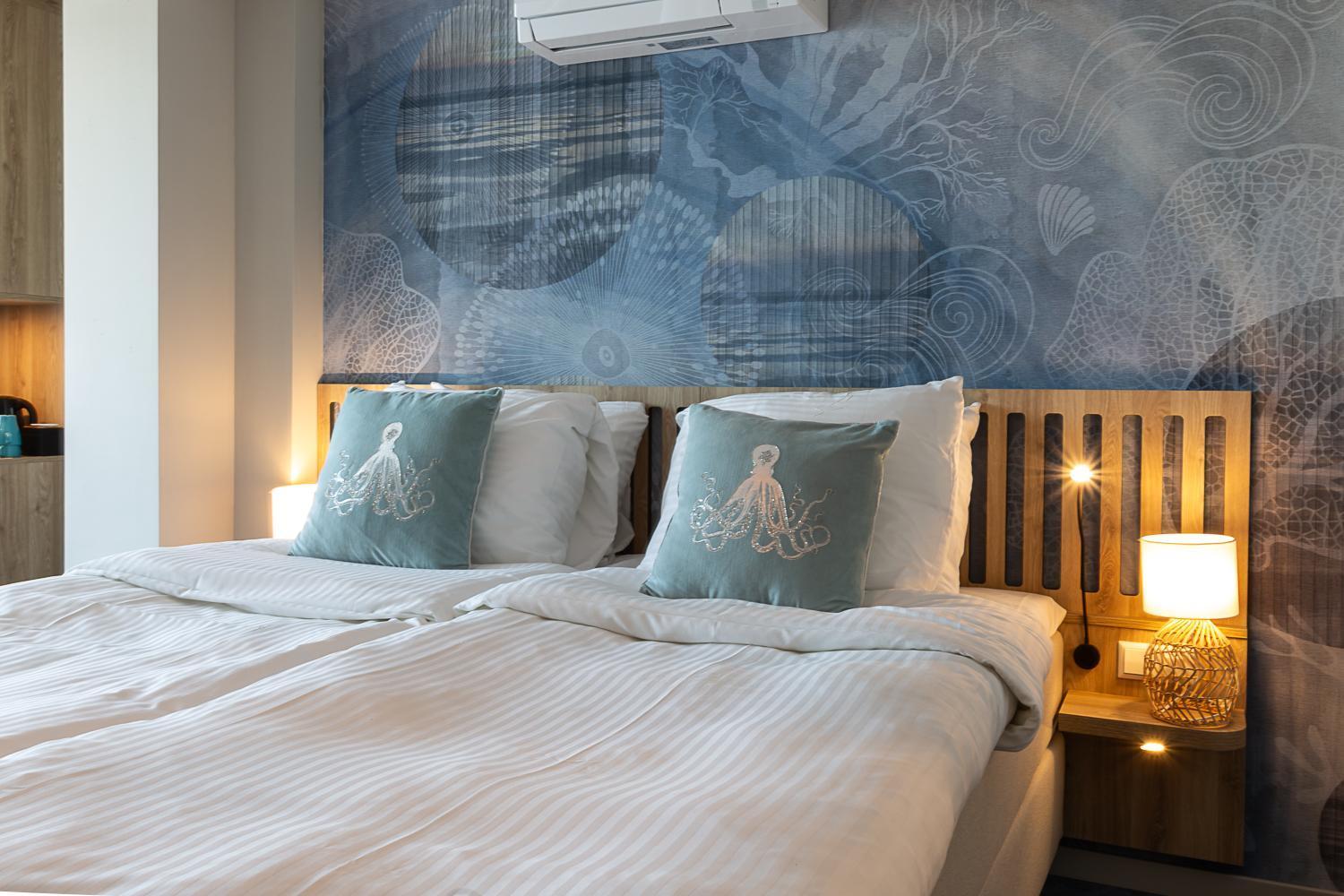 Twin Room with sea view, terrace and wheelchair accessible,1686423053:JPEG