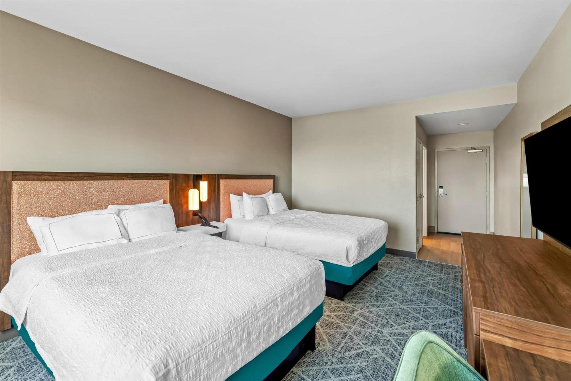 Queen Room with Two Queen Beds - Mobility Access/Non-Smoking