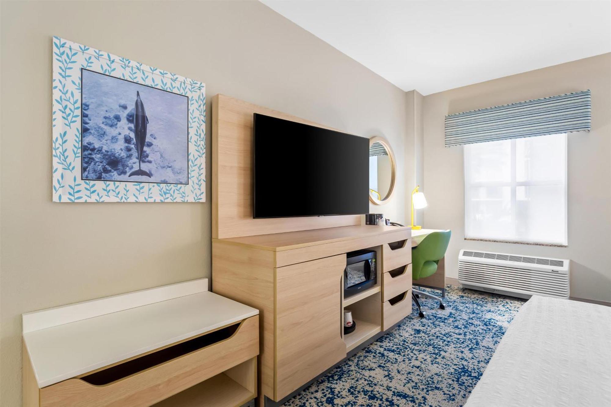 King Room Mobility or Hearing Accessible