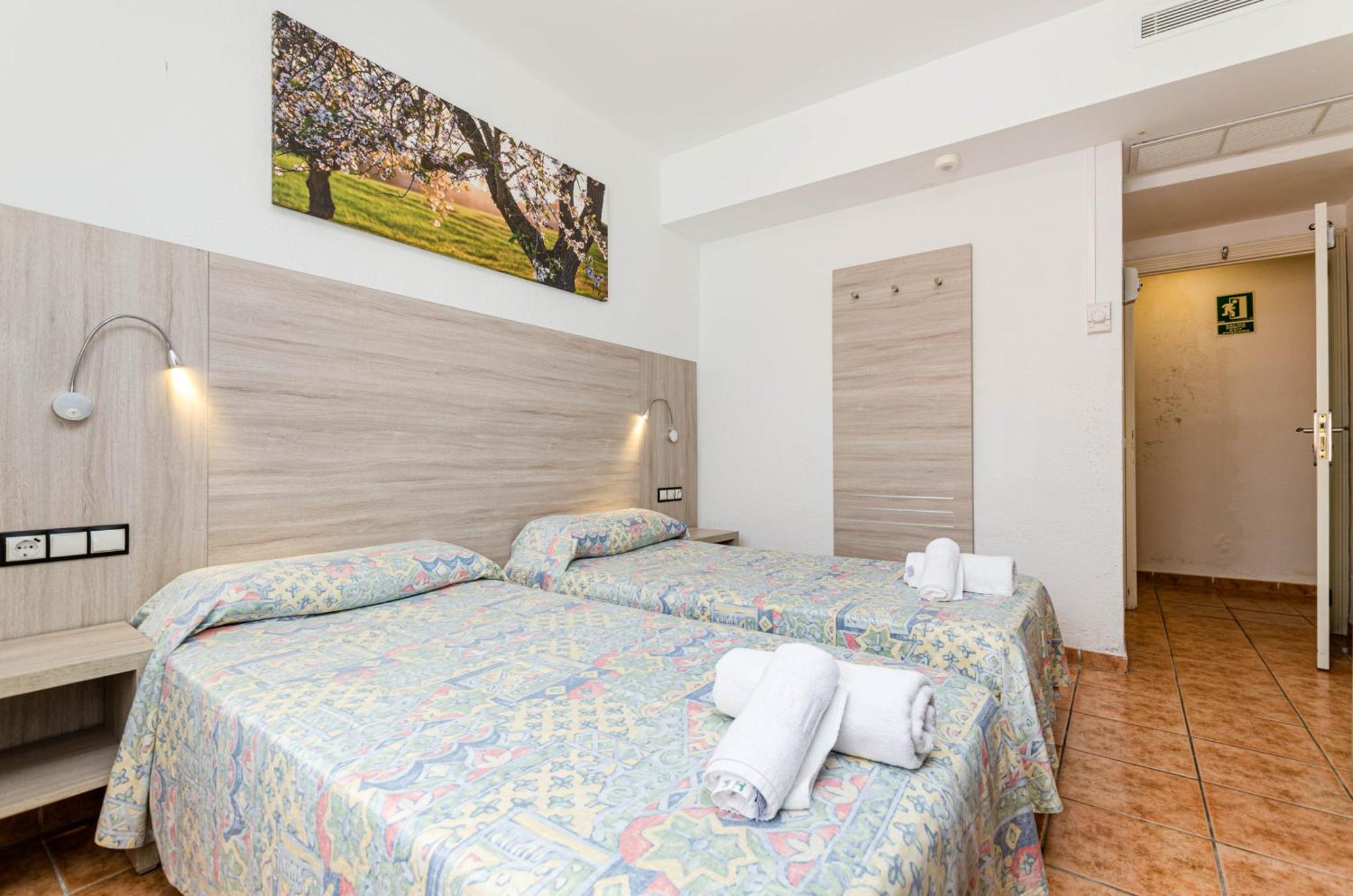 Economy Single Room