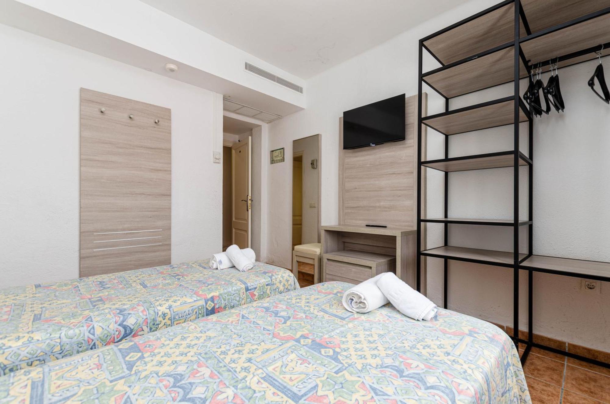 Economy Single Room