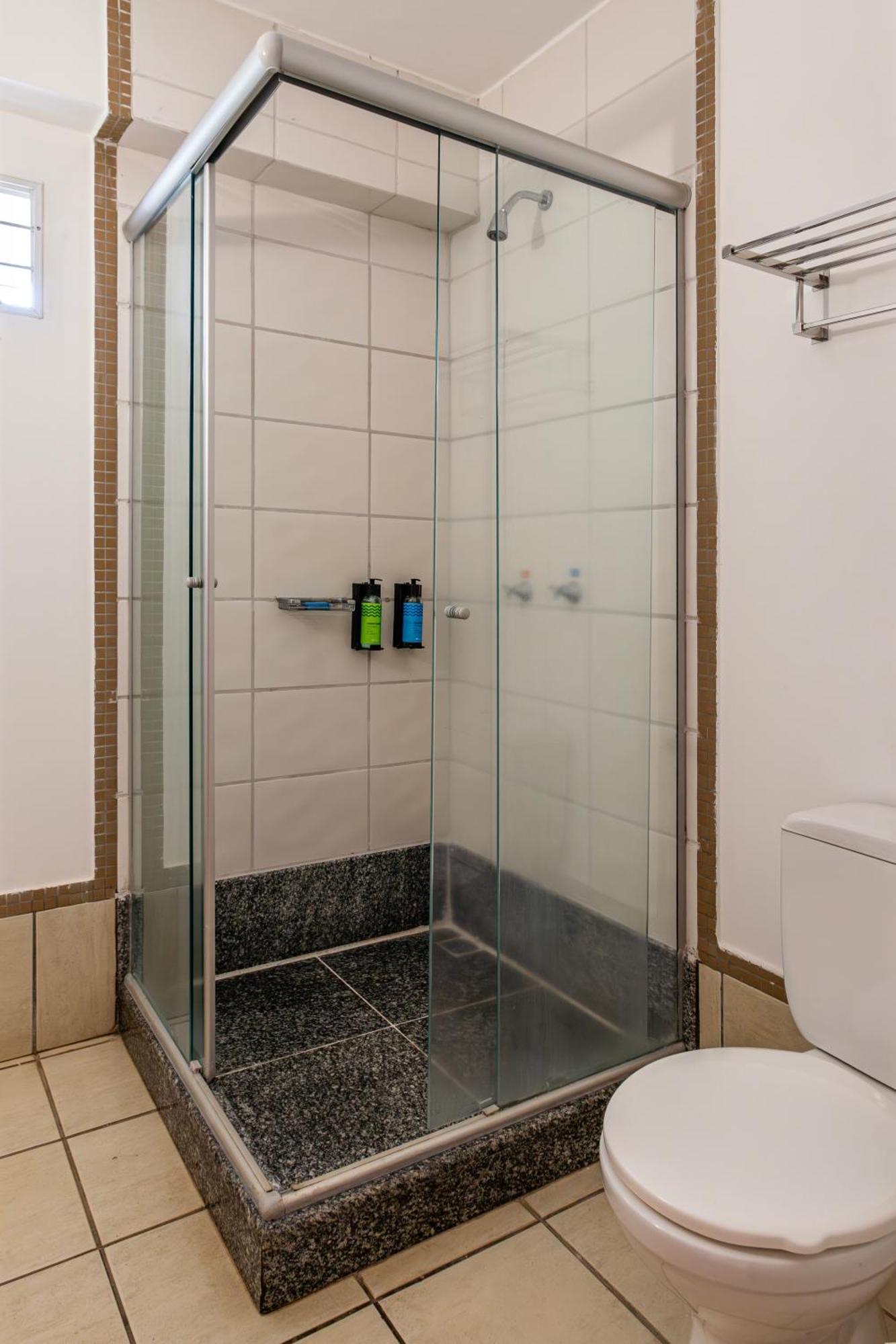 Master Suite Access to Hot Park Parque das Fontes
