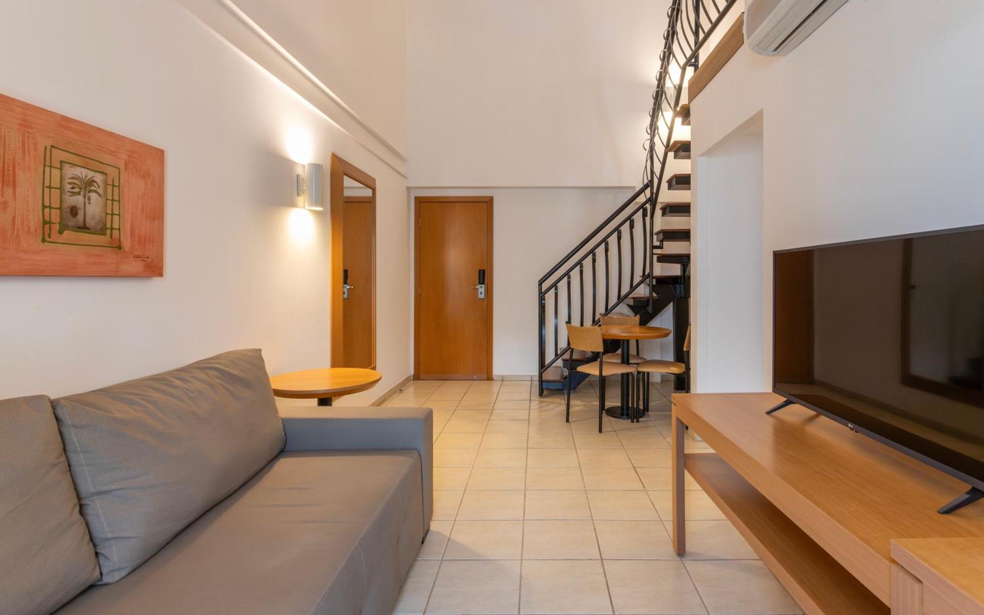 Master Suite Access to Hot Park Parque das Fontes