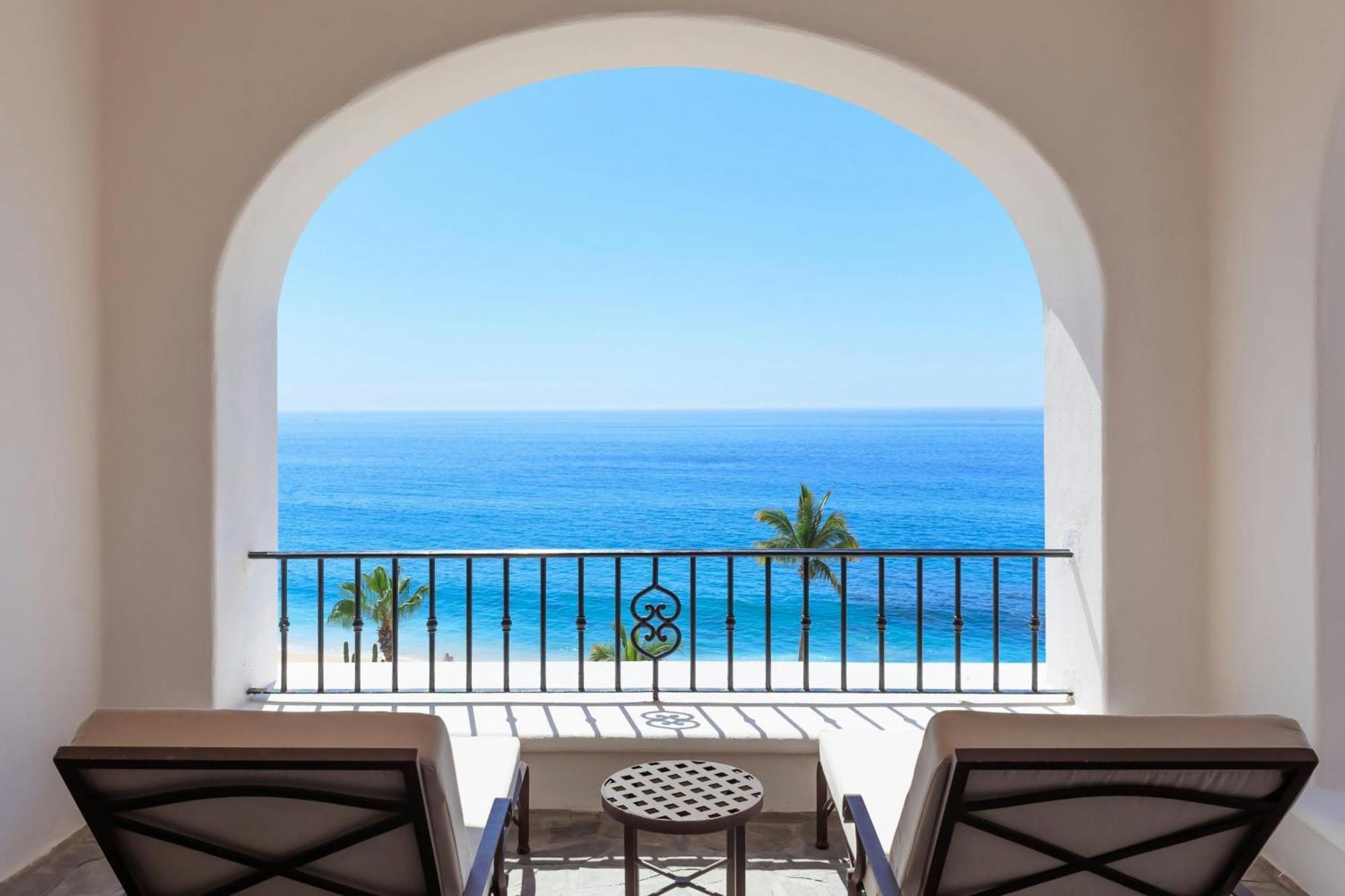 Baja King Room Oceanfront Balcony