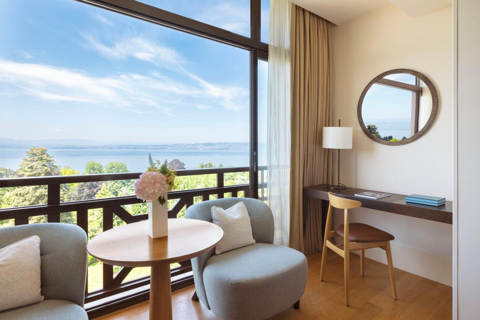 Deluxe Room Lake View