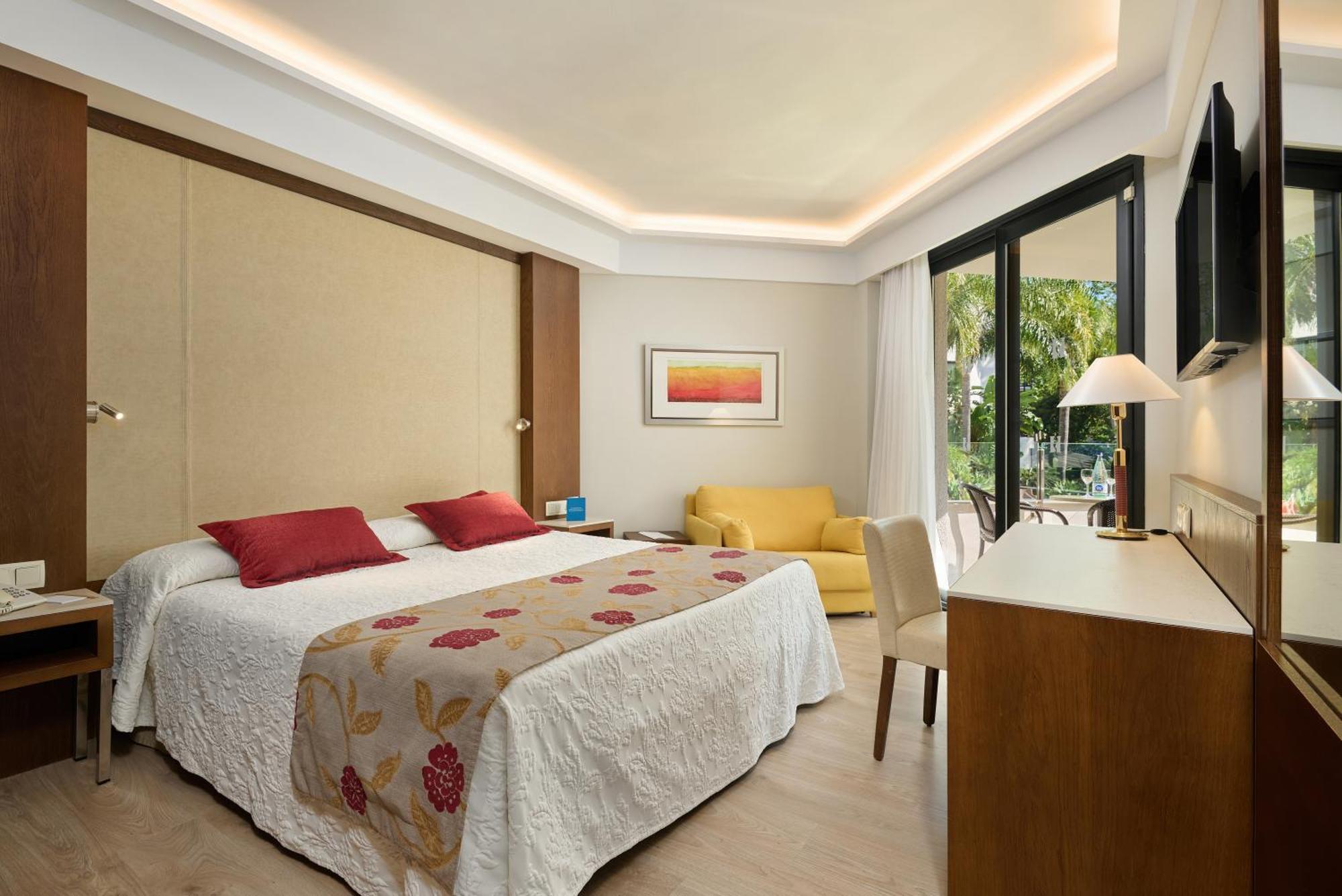 Single Room Pool View