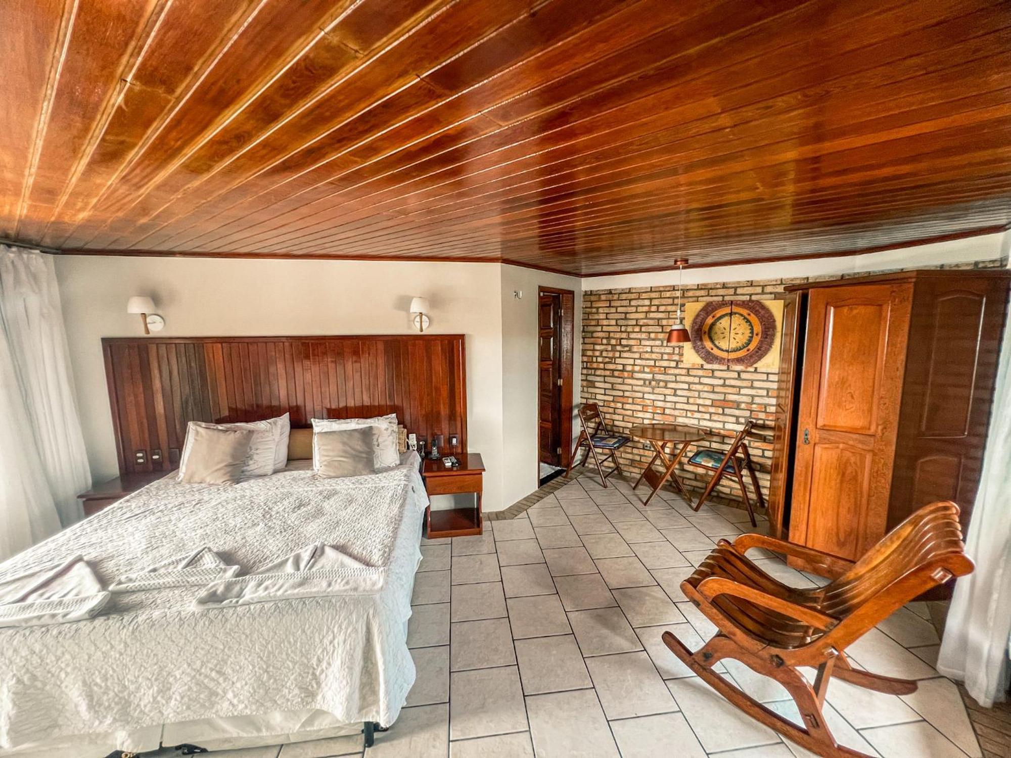 Deluxe Suite Spa Bath