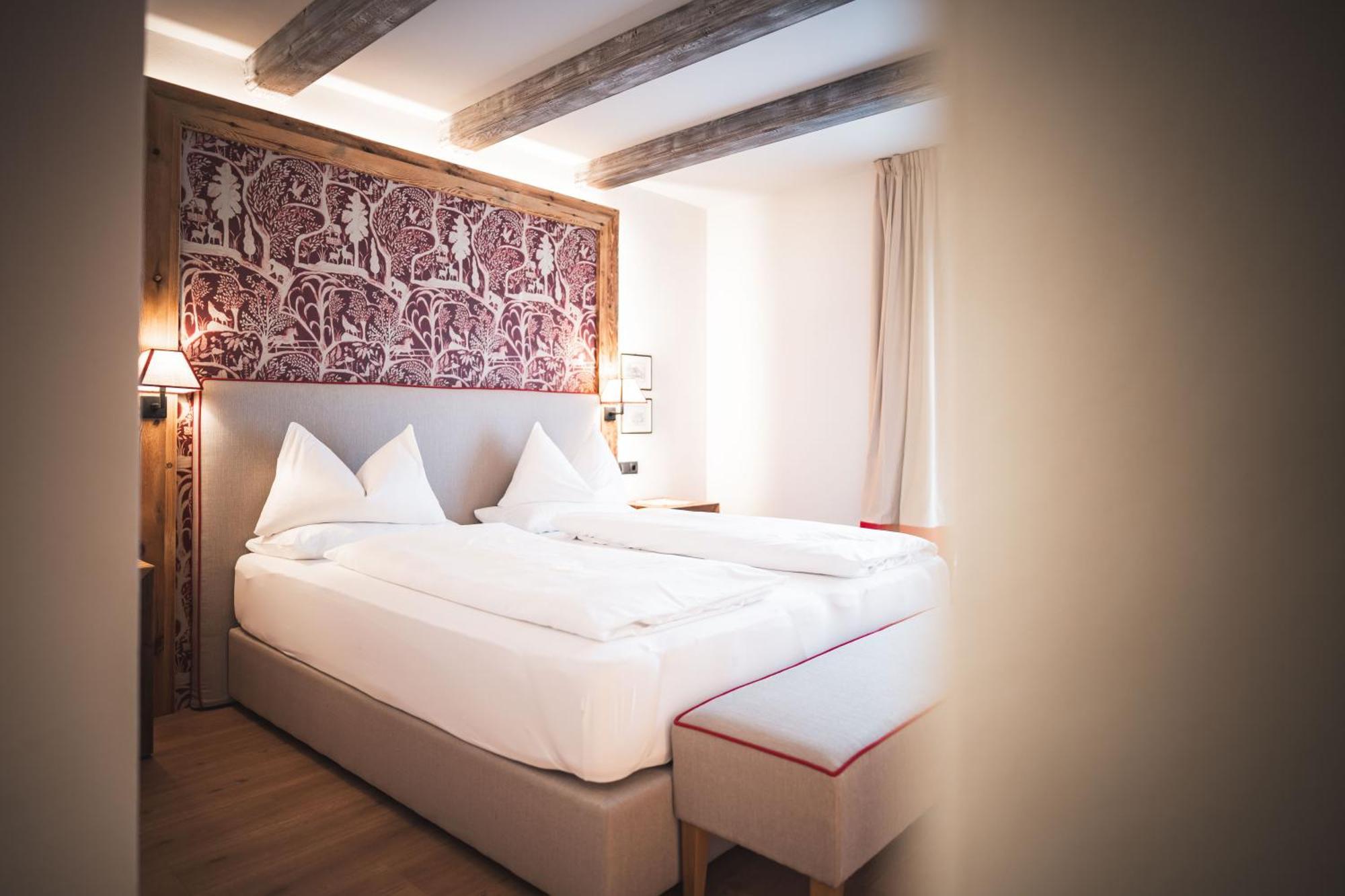 Superior Double Room,1687467109:JPEG