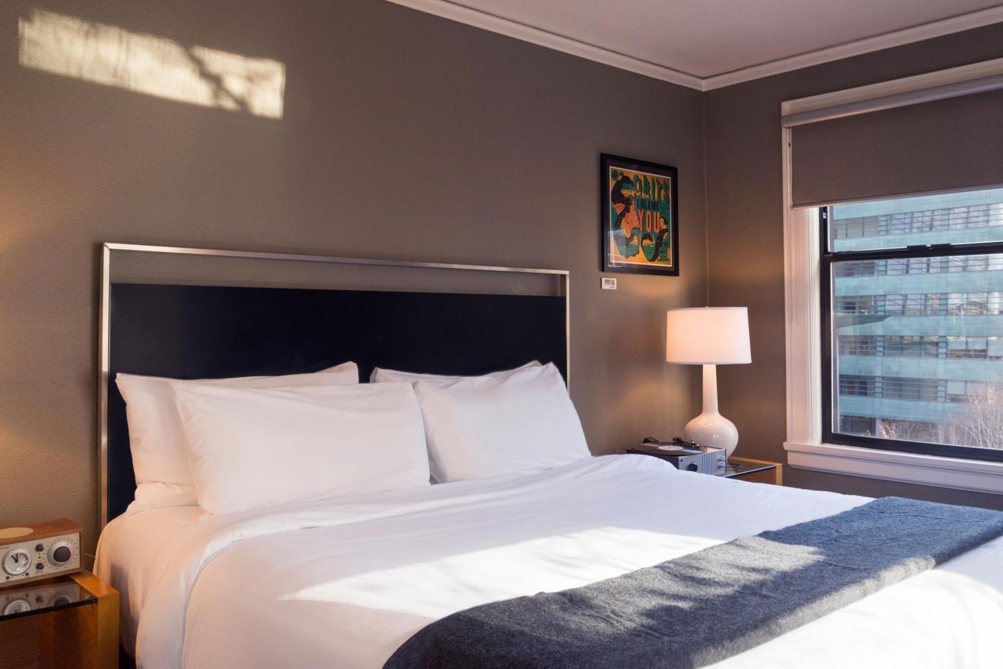 Modern Queen Room