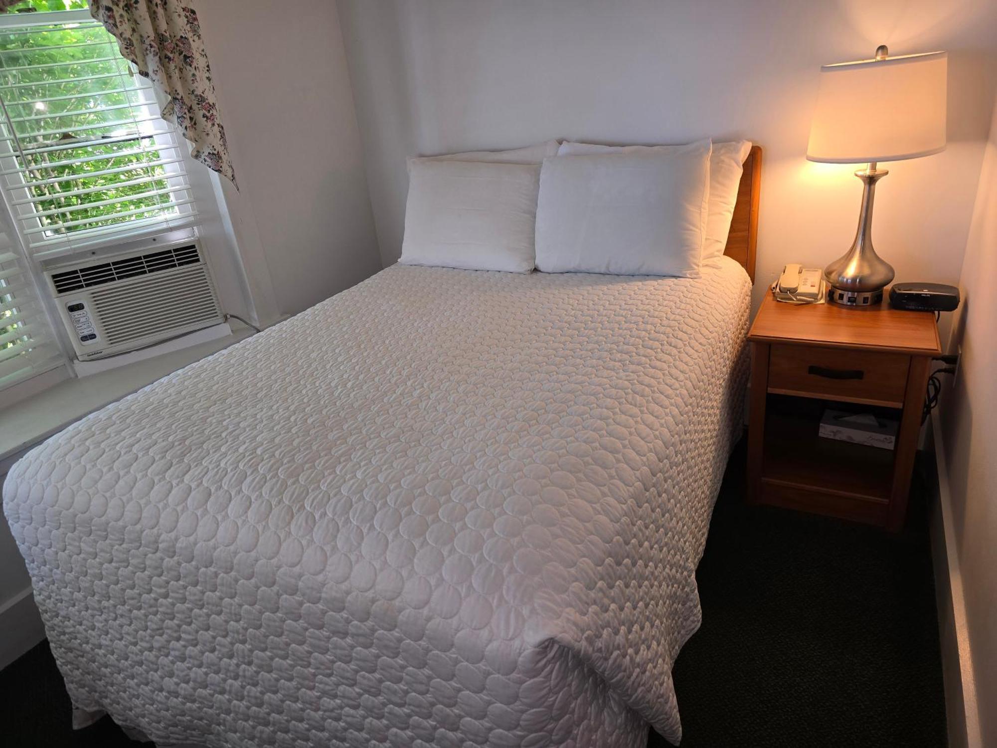 Small Double or Twin Room