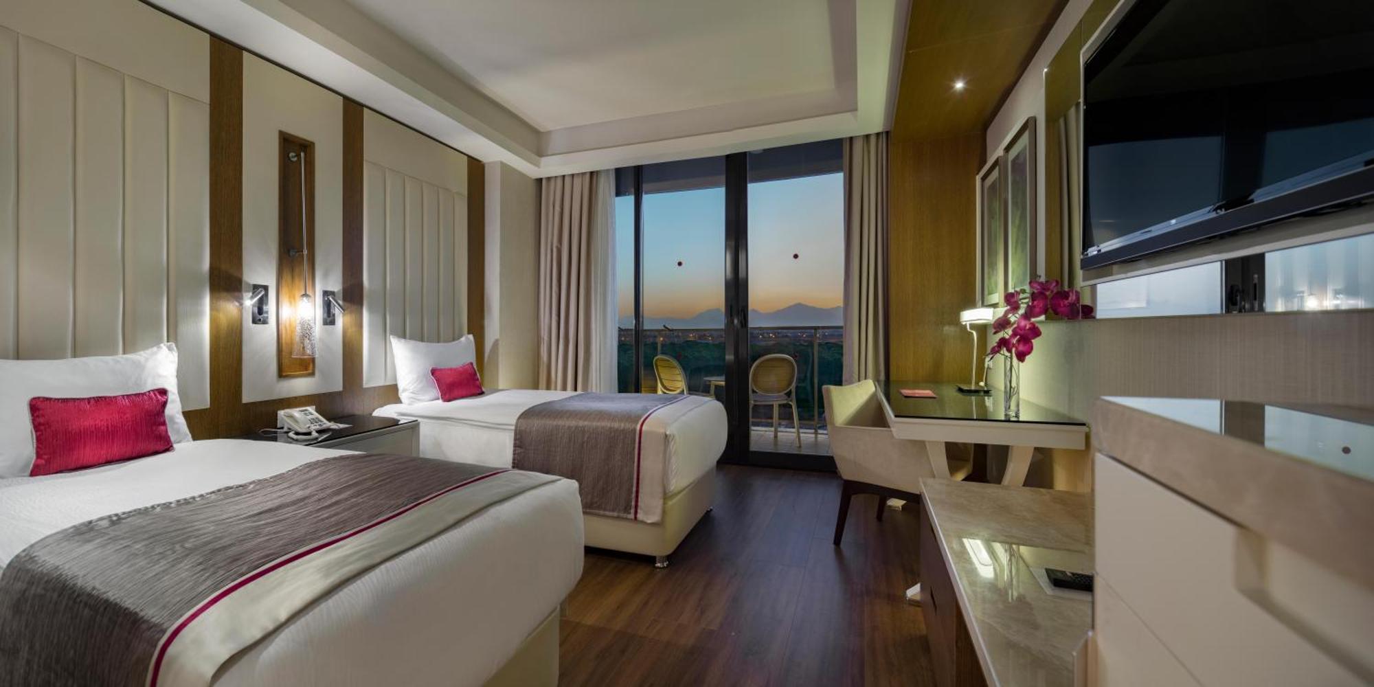 Superior Land Superior Room Land View