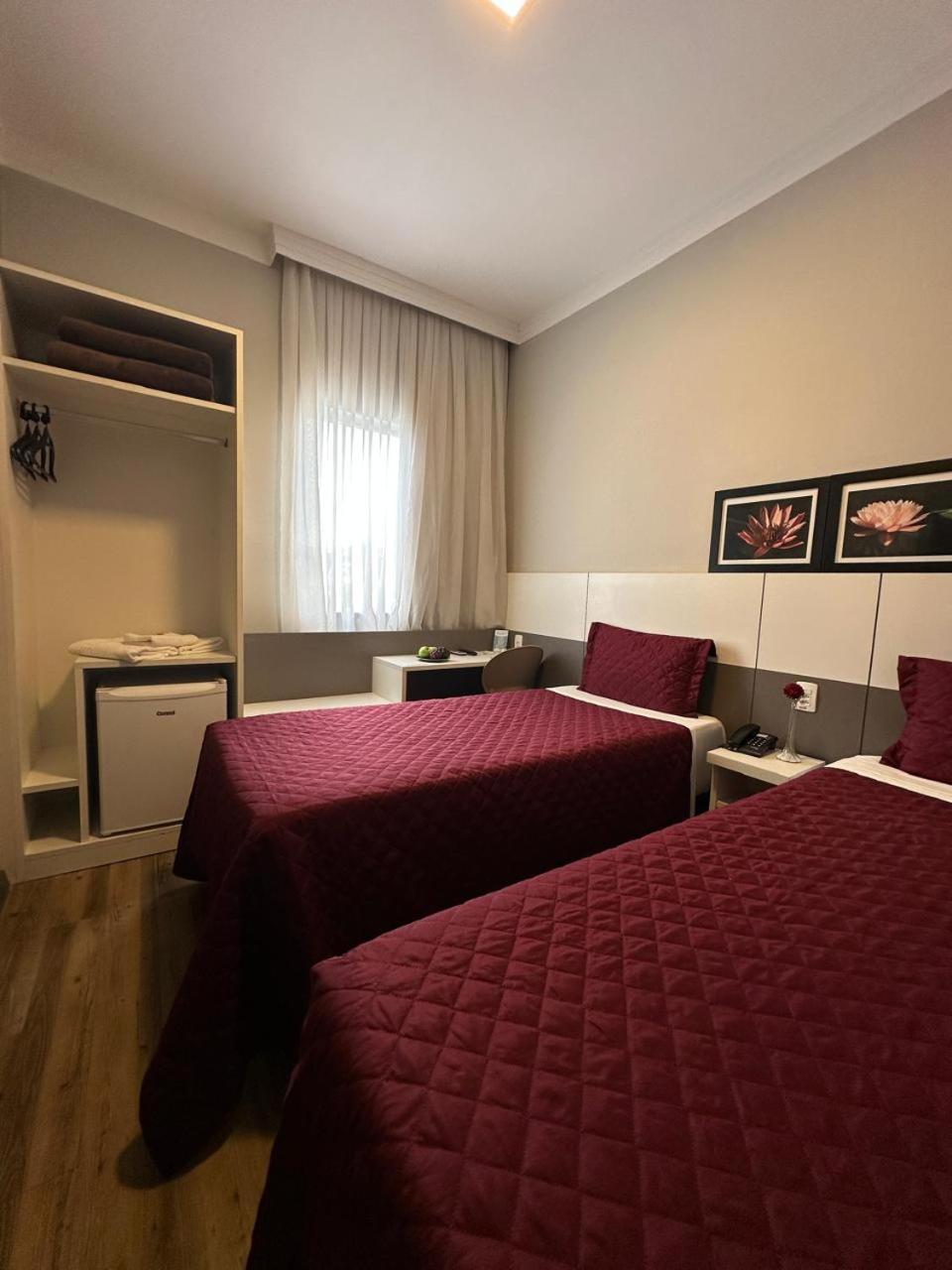 Quarto Standard com 2 Camas de Solteiro