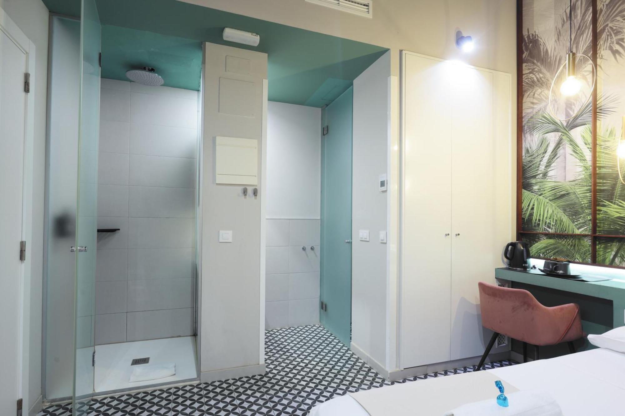 Interior double Room Spa Bath