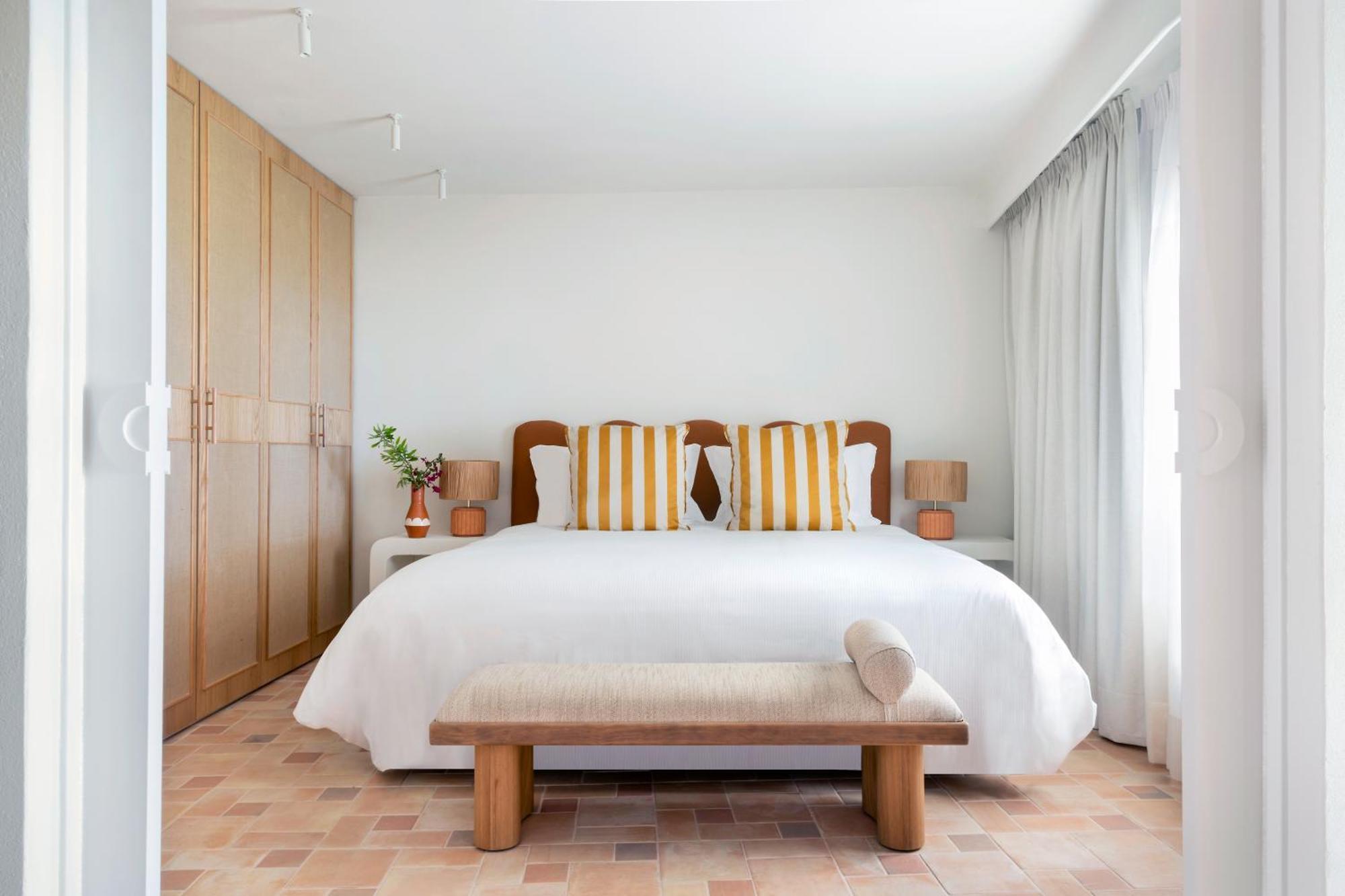 Two-Bedroom Apartment (4 Adults),1688807843:JPEG