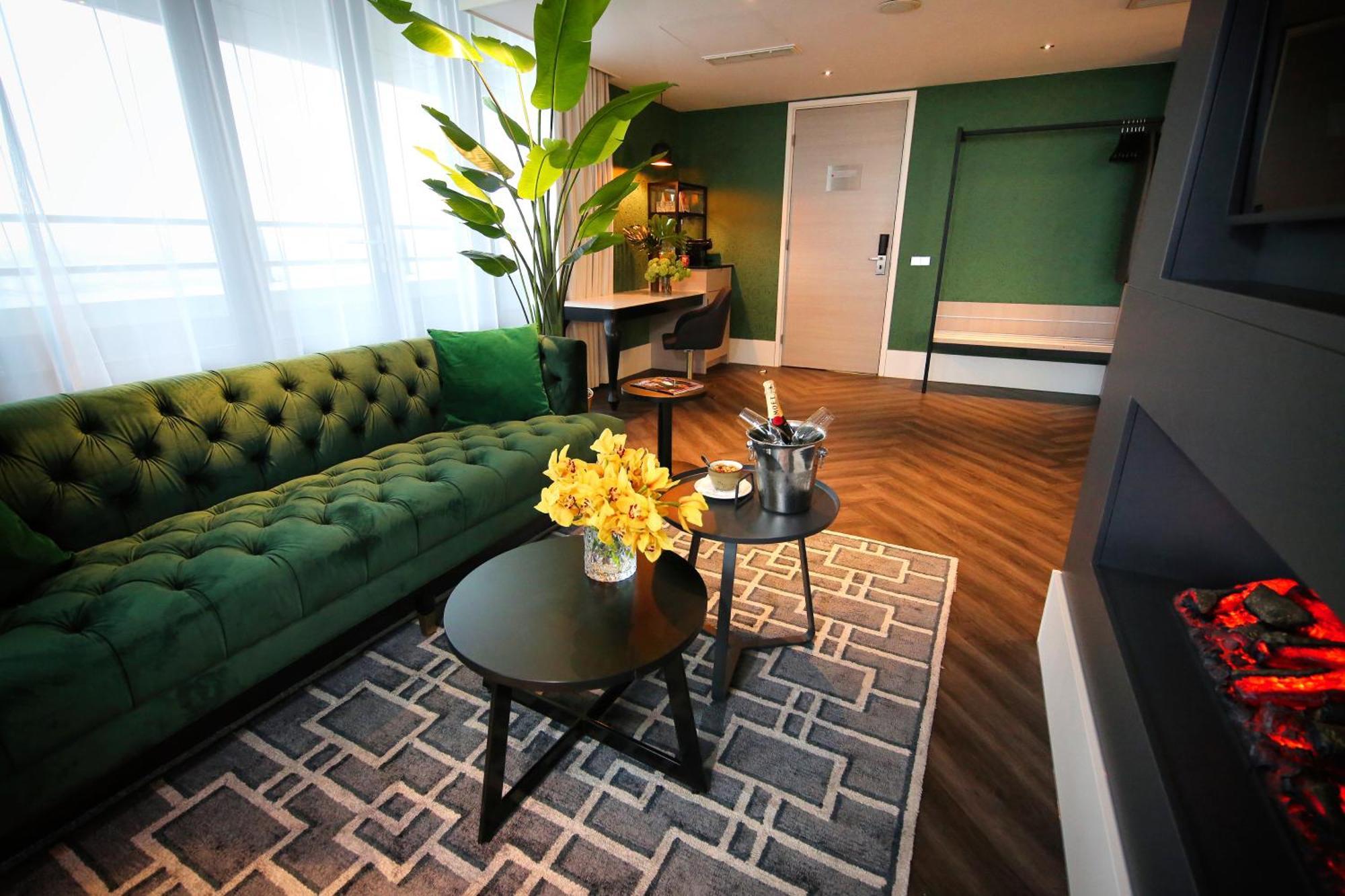 Executive Suite