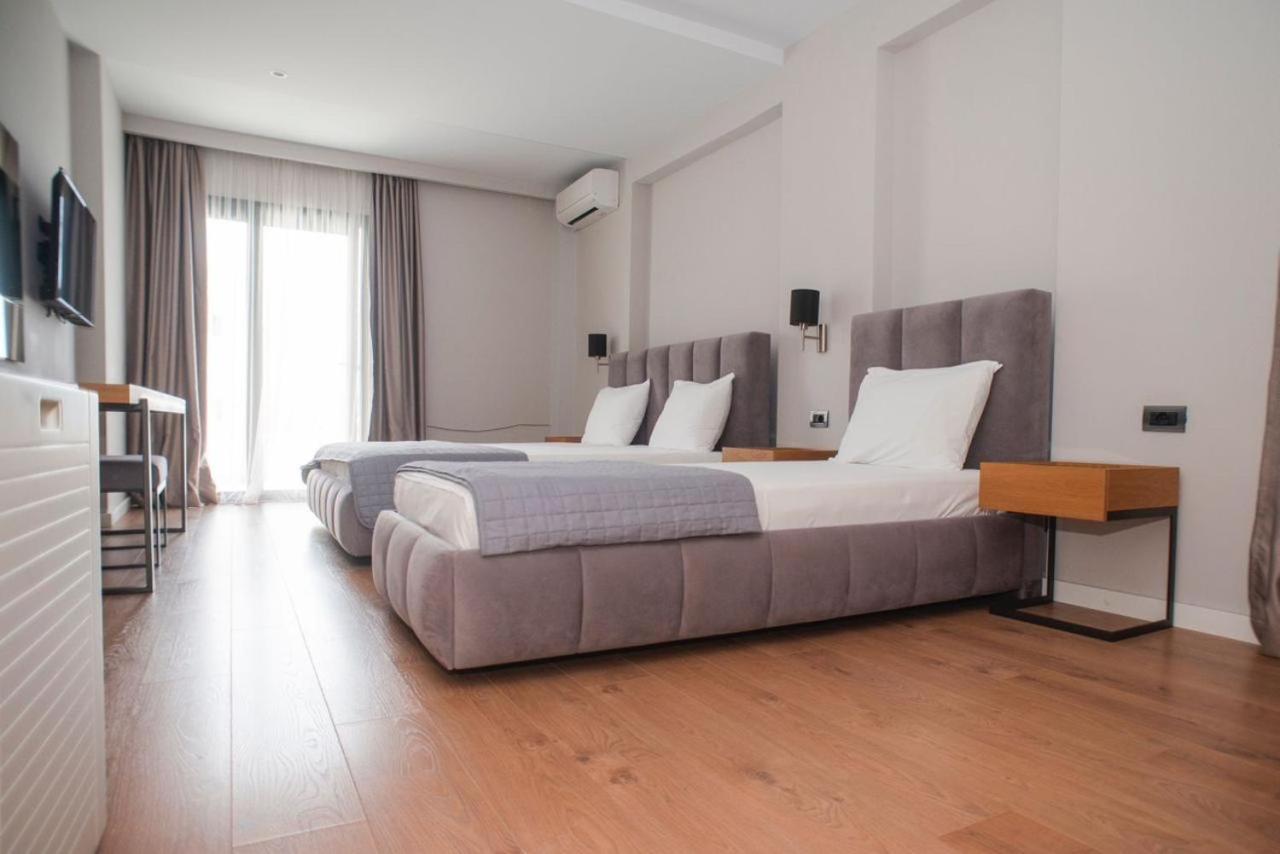 Deluxe Triple Room Sea View