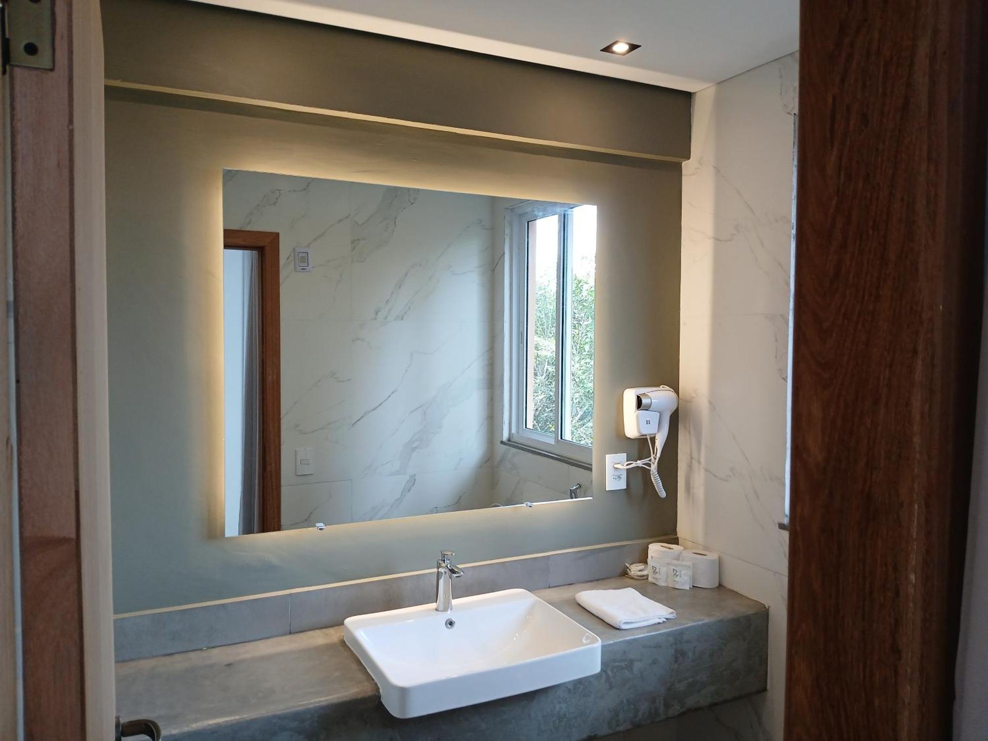 Deluxe Double Room Bath