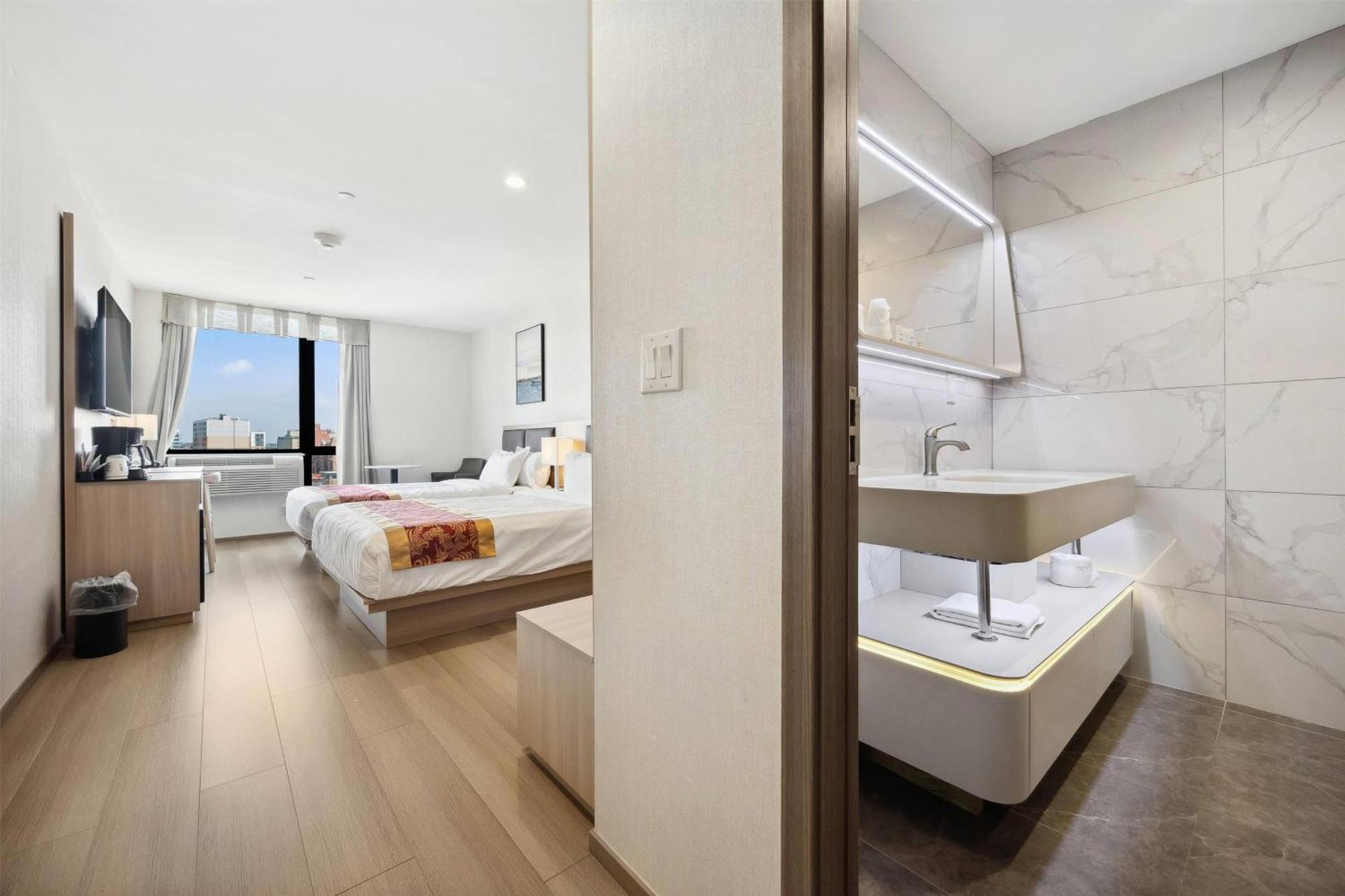 Double Room Two Double Beds Bath Tub Non-Smoking