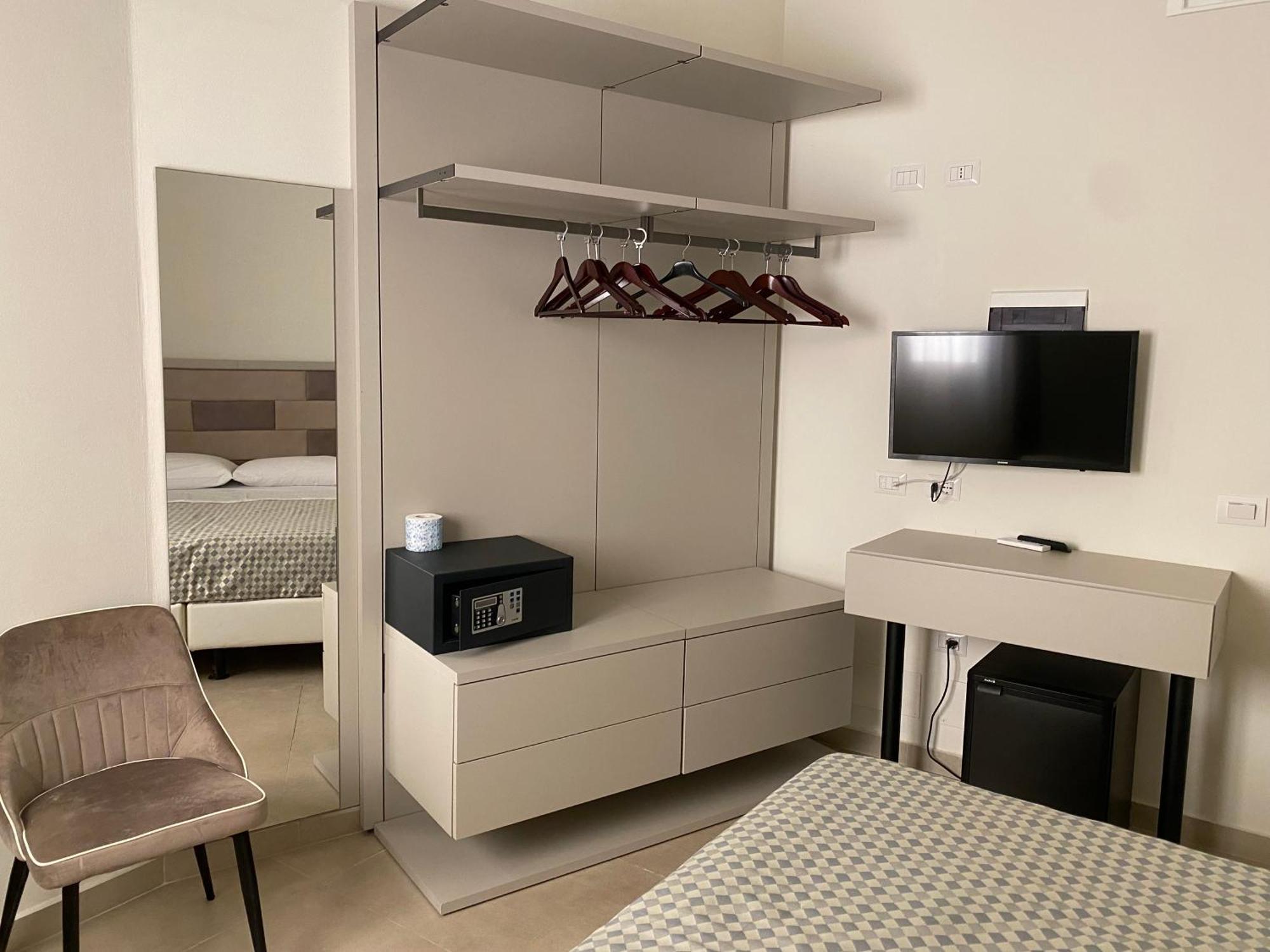 Economy Double Room