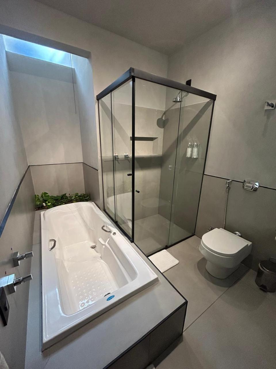 Quarto Luxo Duplo com Banheira