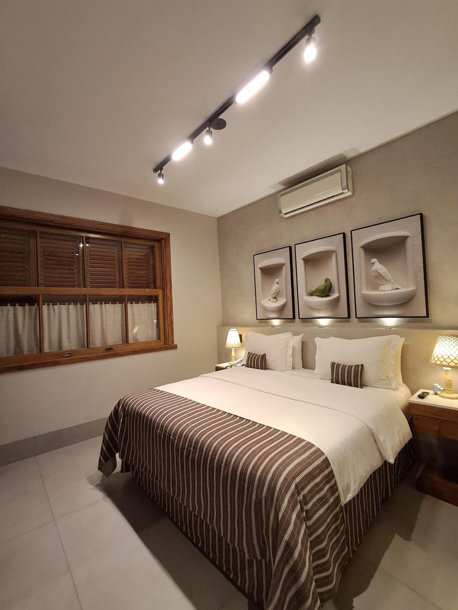 Quarto Luxo Superior Duplo com Banheira