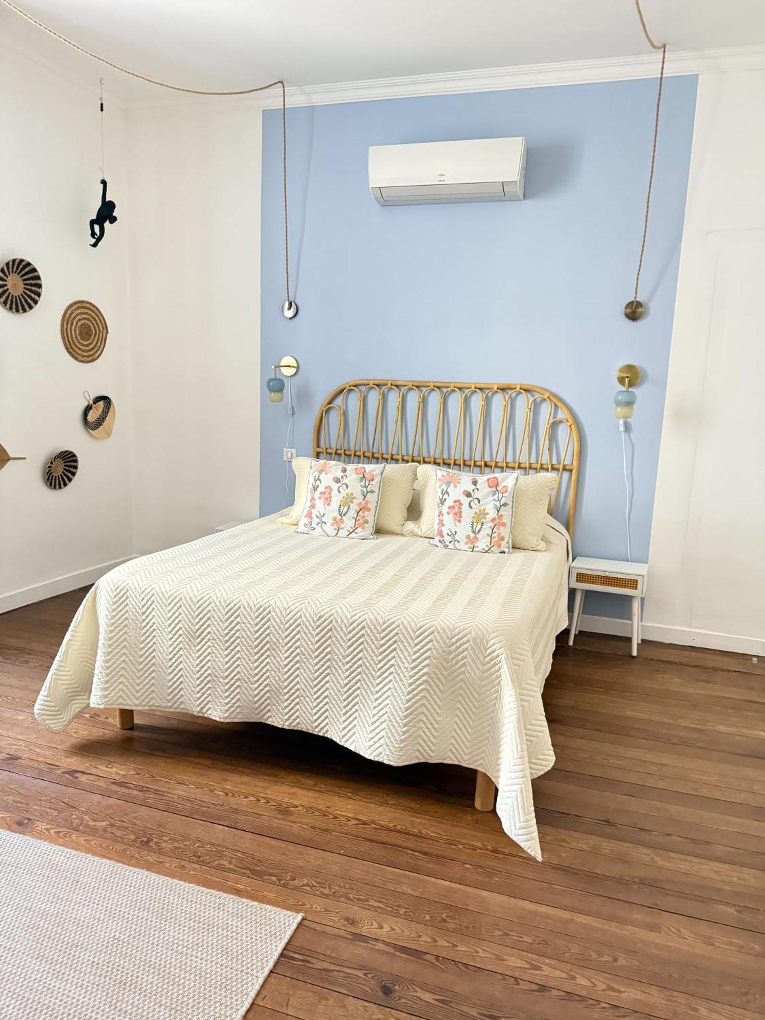 Queen Room,1688863249:JPEG