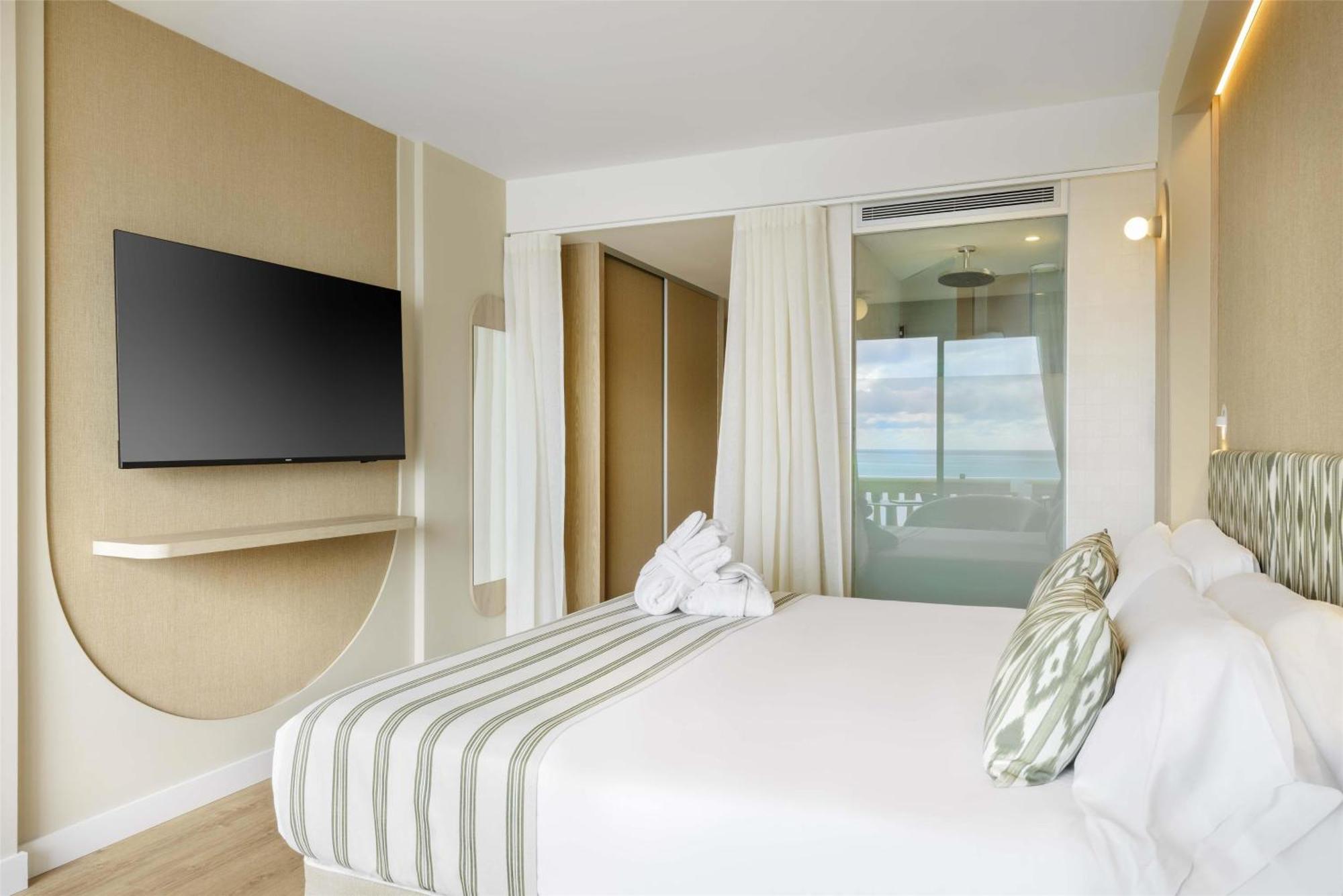 Superior Double with Sea View,1689823515:JPEG