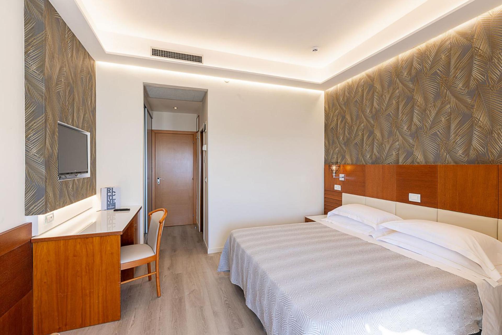 Double or Twin Room Balcony