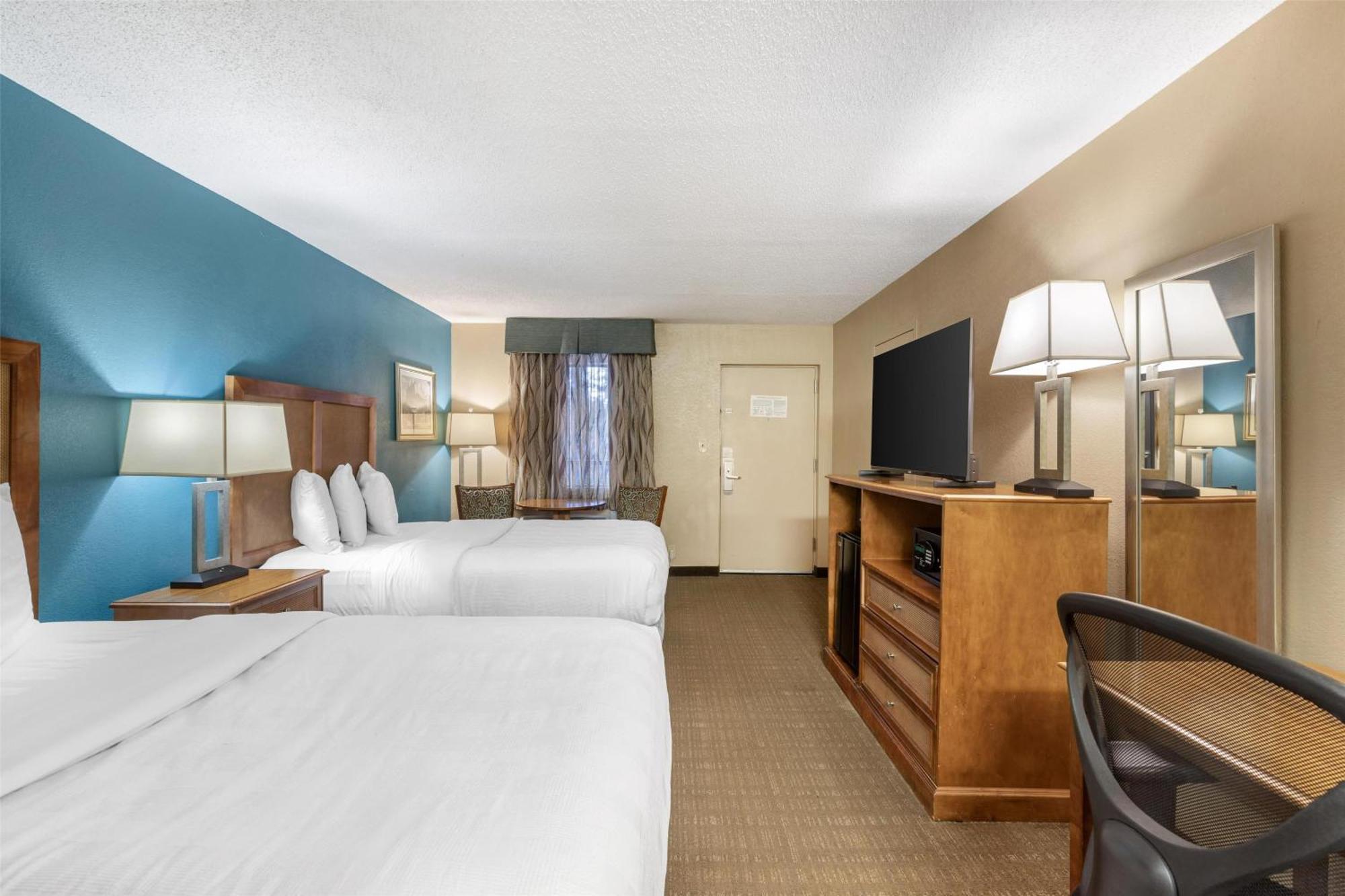 Double Room Two Double Beds Non-Smoking