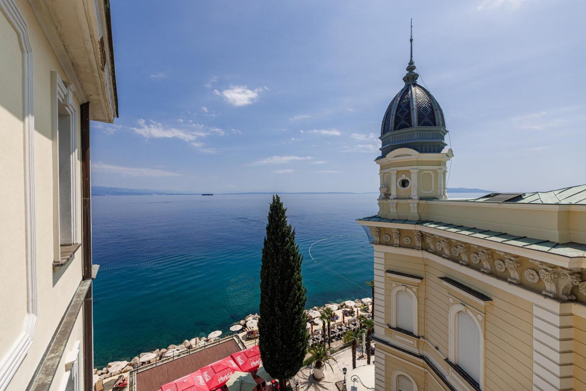 Superior Double Room Balcony Sea View