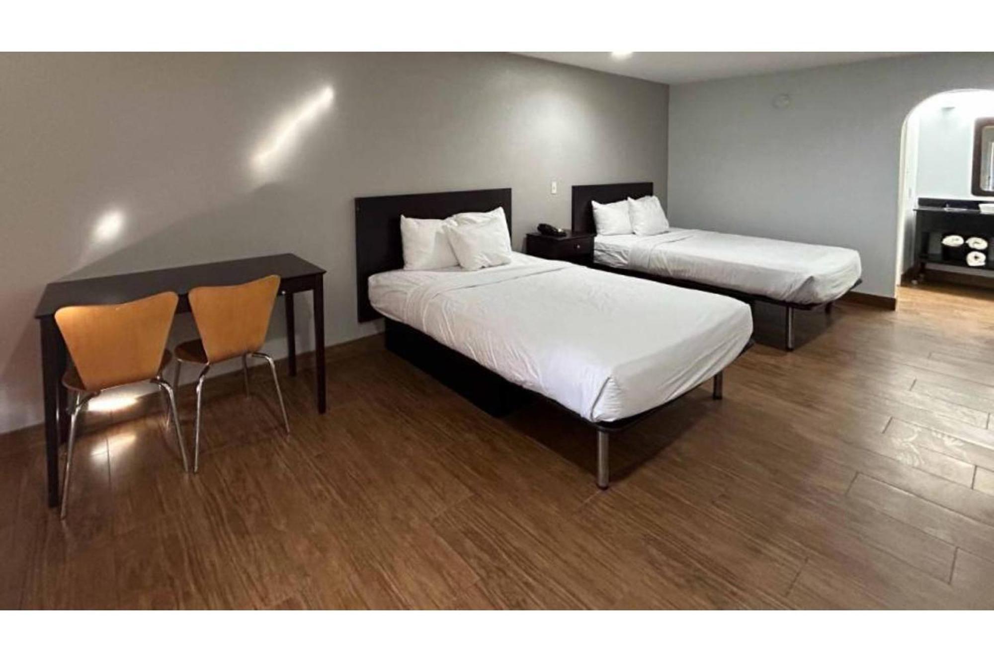 Queen Room Two Queen Beds