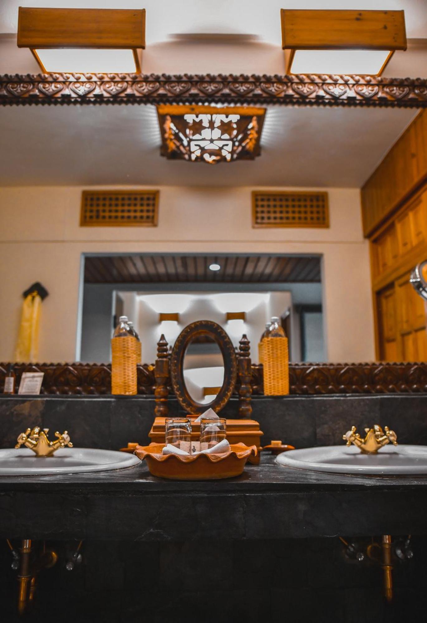 Executive Suite on F&B at Outlets Early check Check out upto 2 hours Subject to Availability