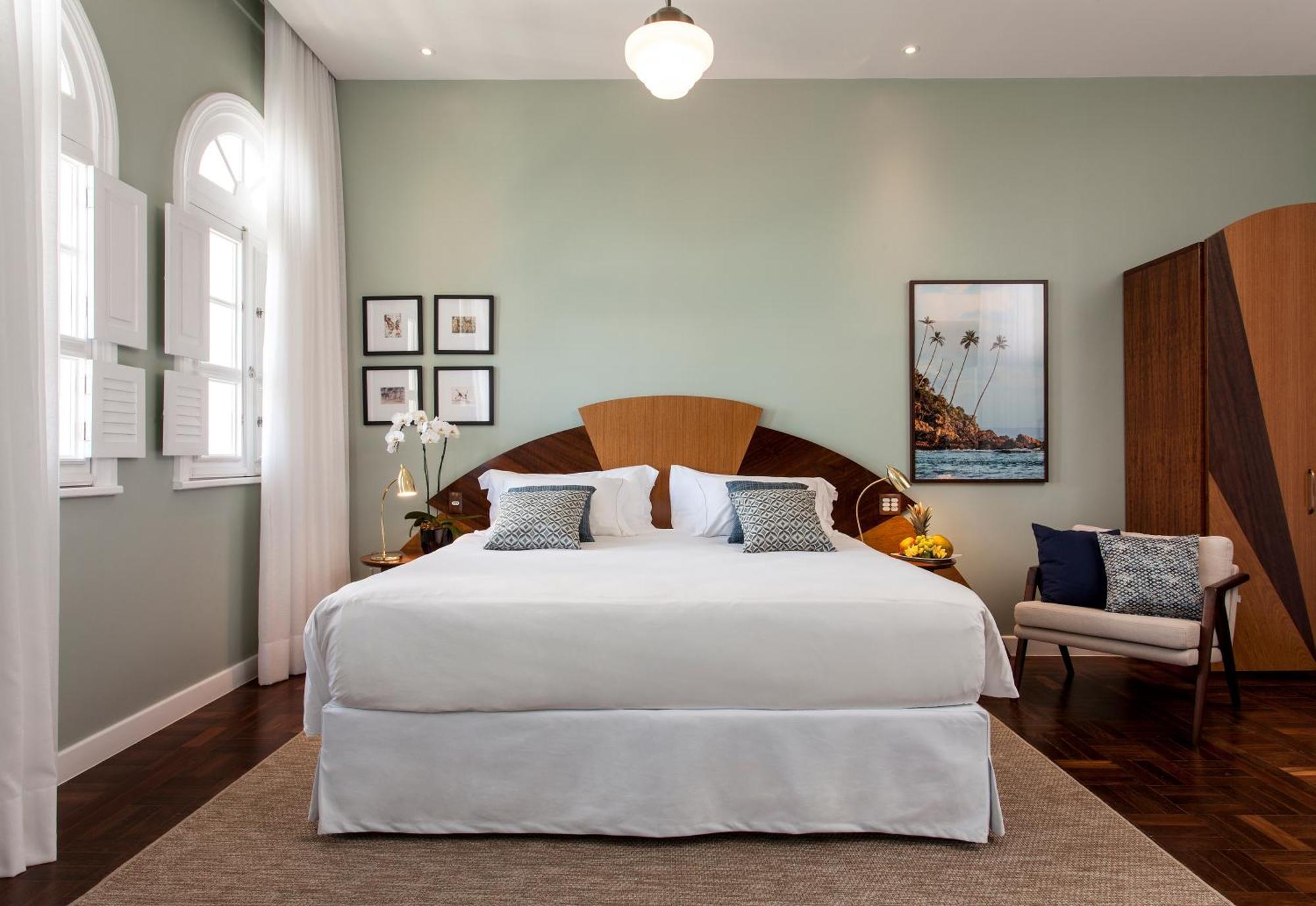 Deluxe Medium Room