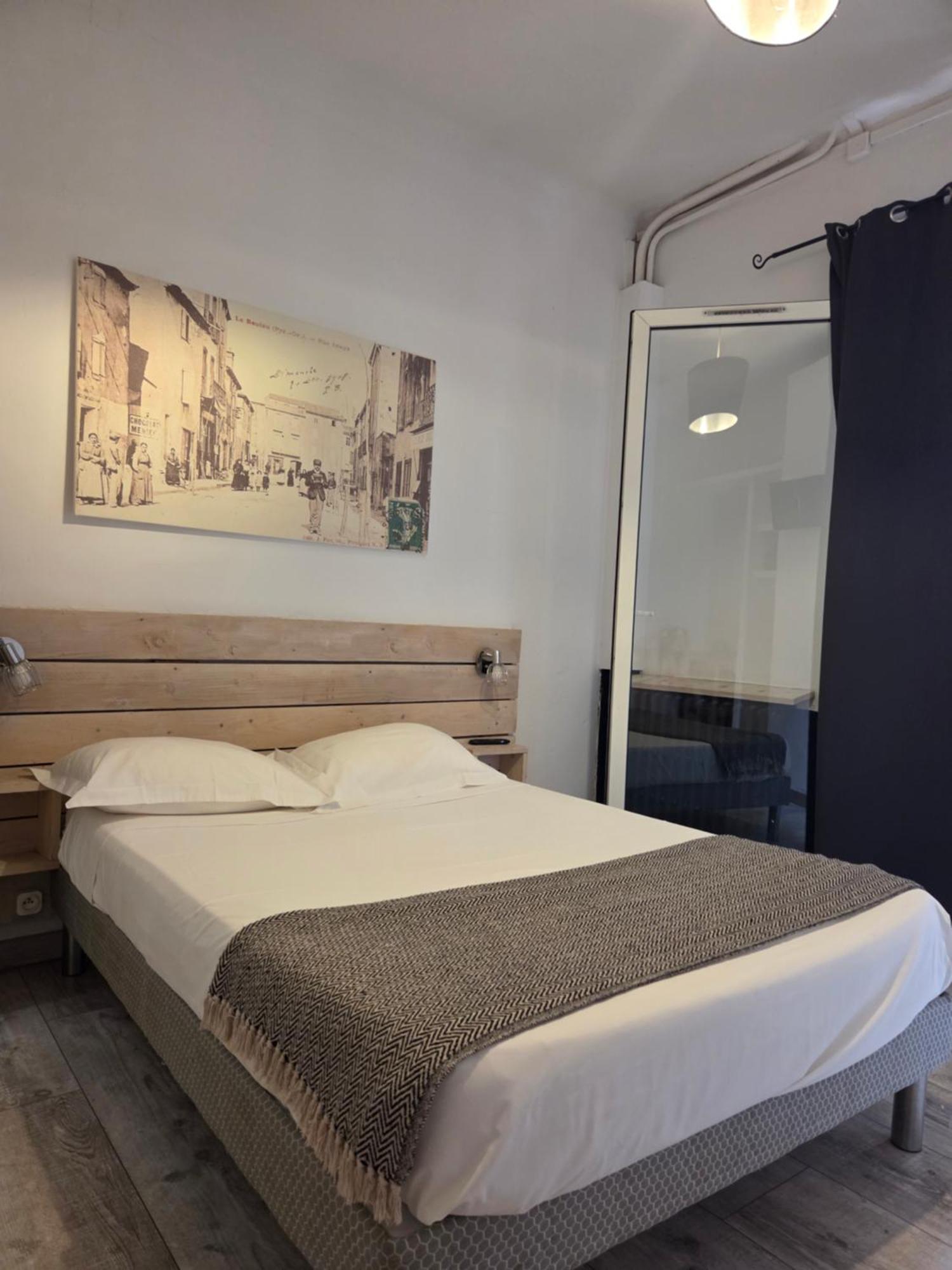 Double Room Private Bathroom