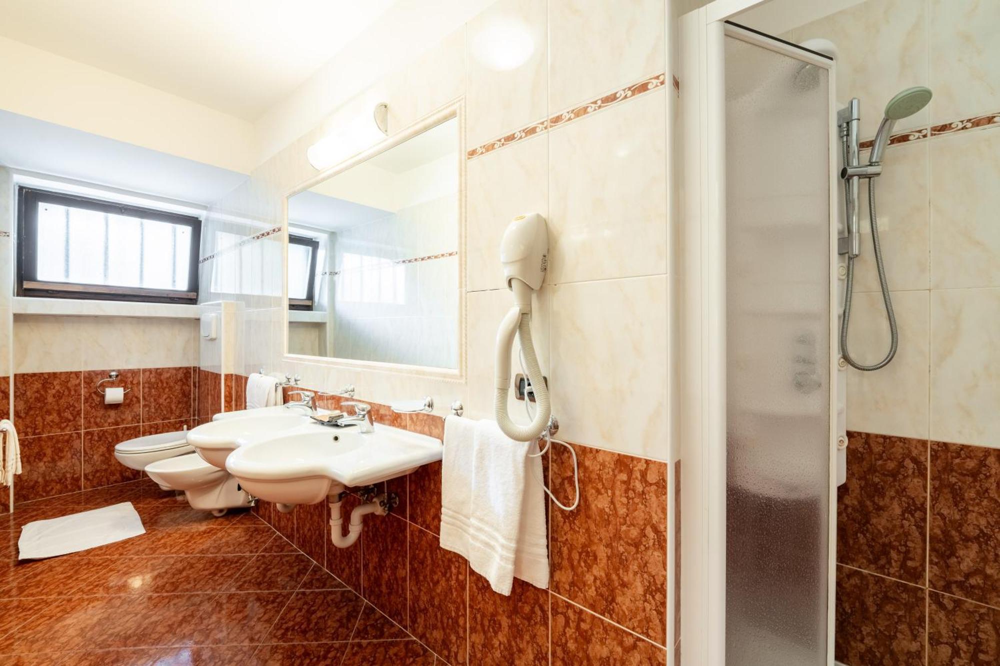 Classic Triple Room