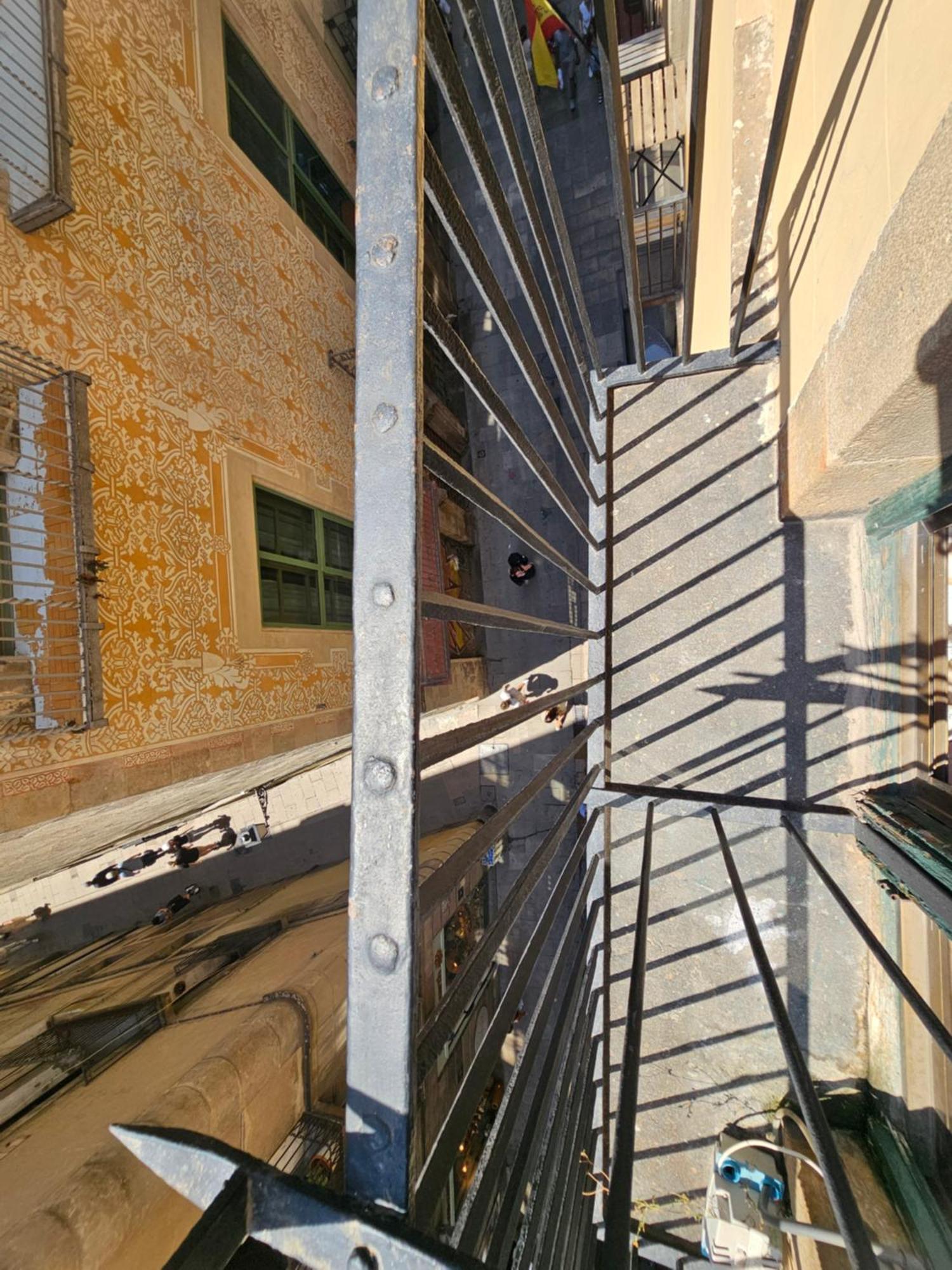 Single Room Balcony